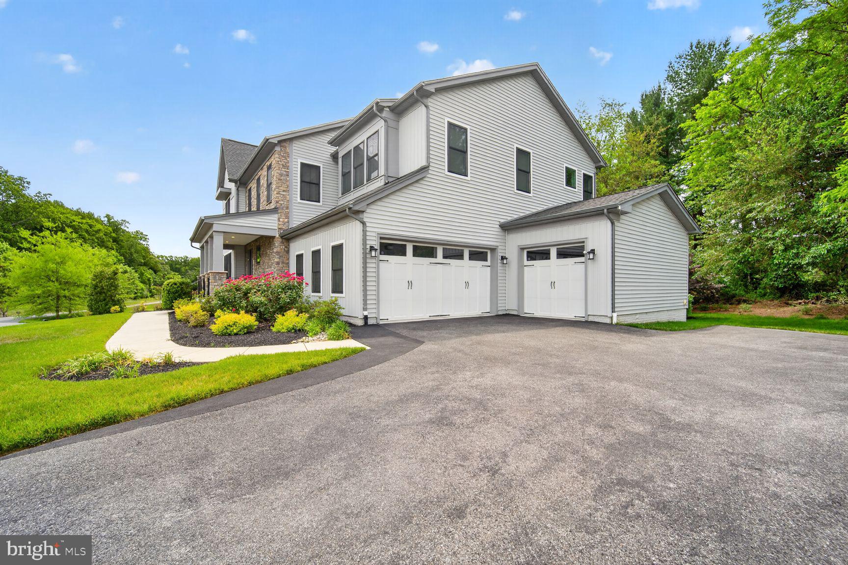 THE RIDINGS AT NORTH BRANCH - Residential