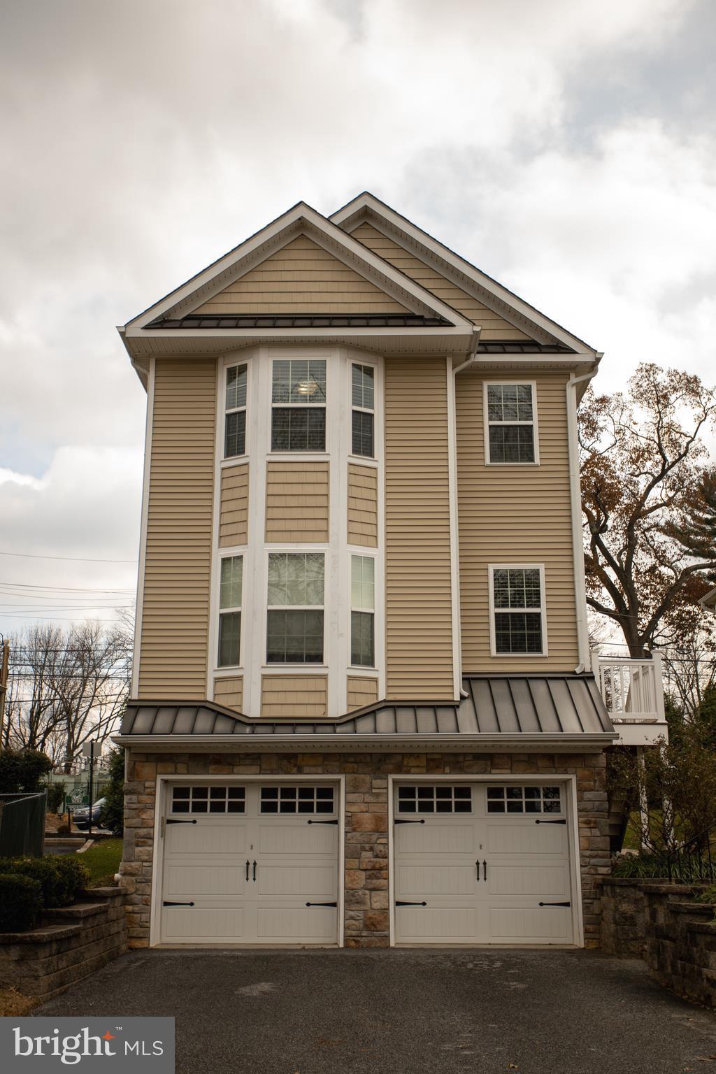 MEDIA - Residential Lease