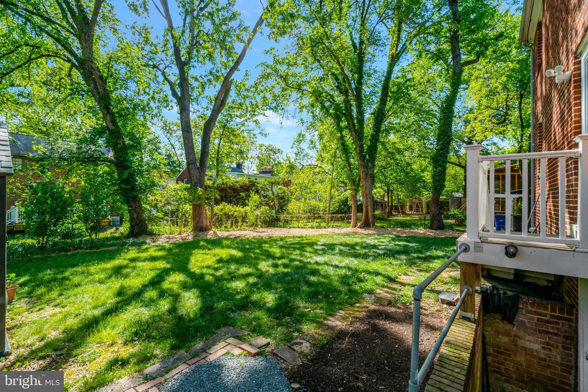 ARLINGTON HEIGHTS - Residential