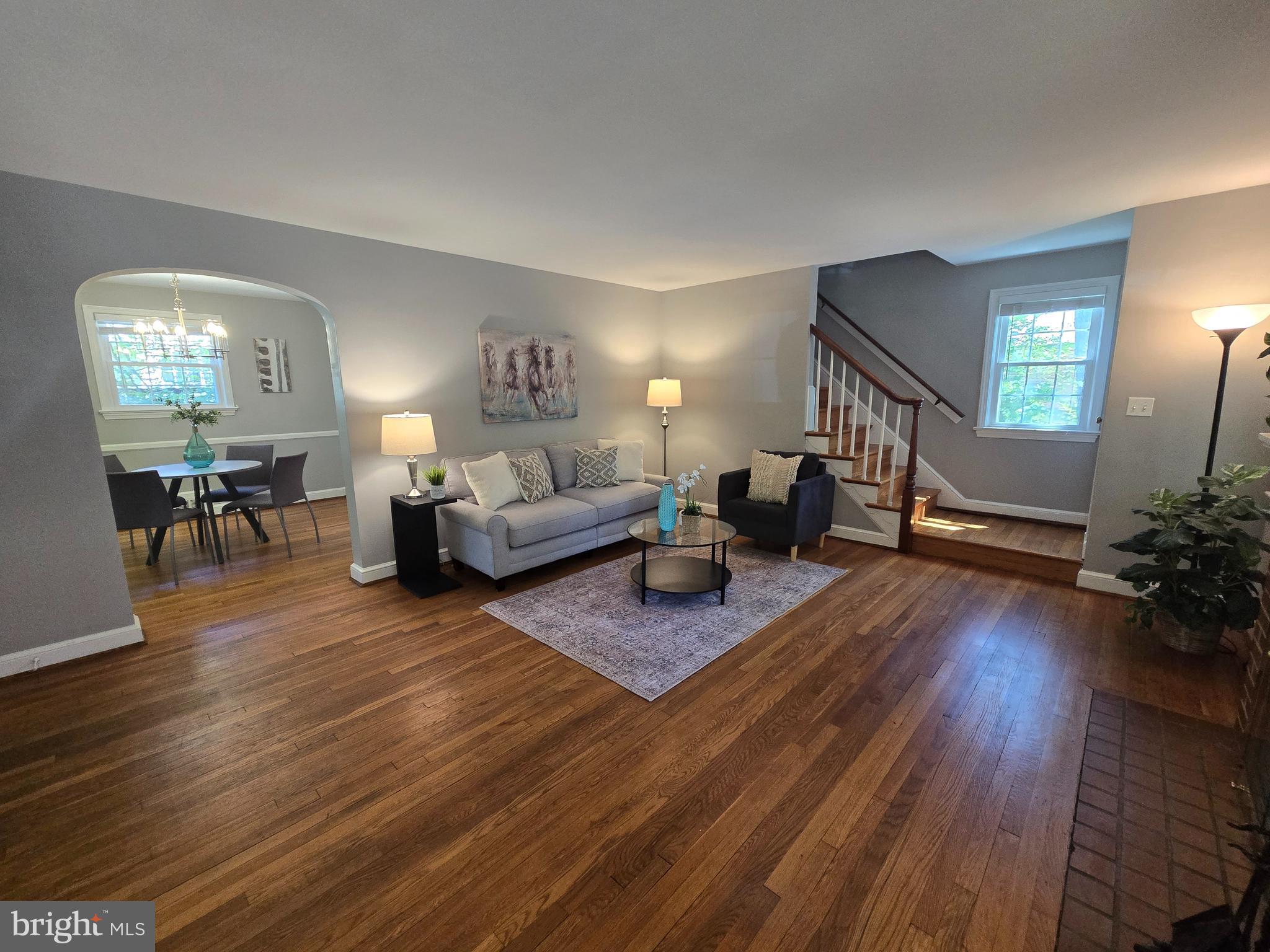 ARLINGTON HEIGHTS - Residential
