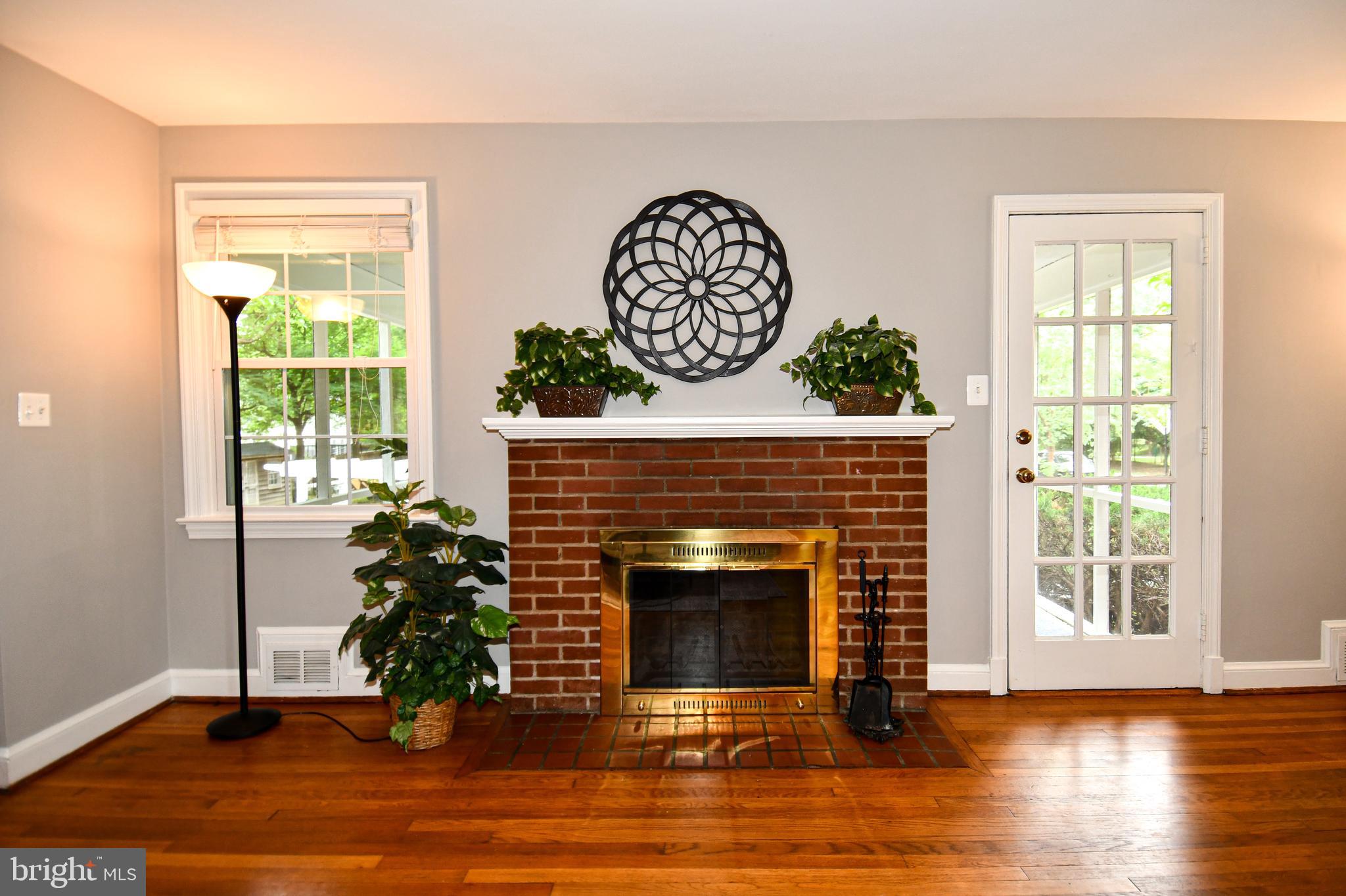 ARLINGTON HEIGHTS - Residential