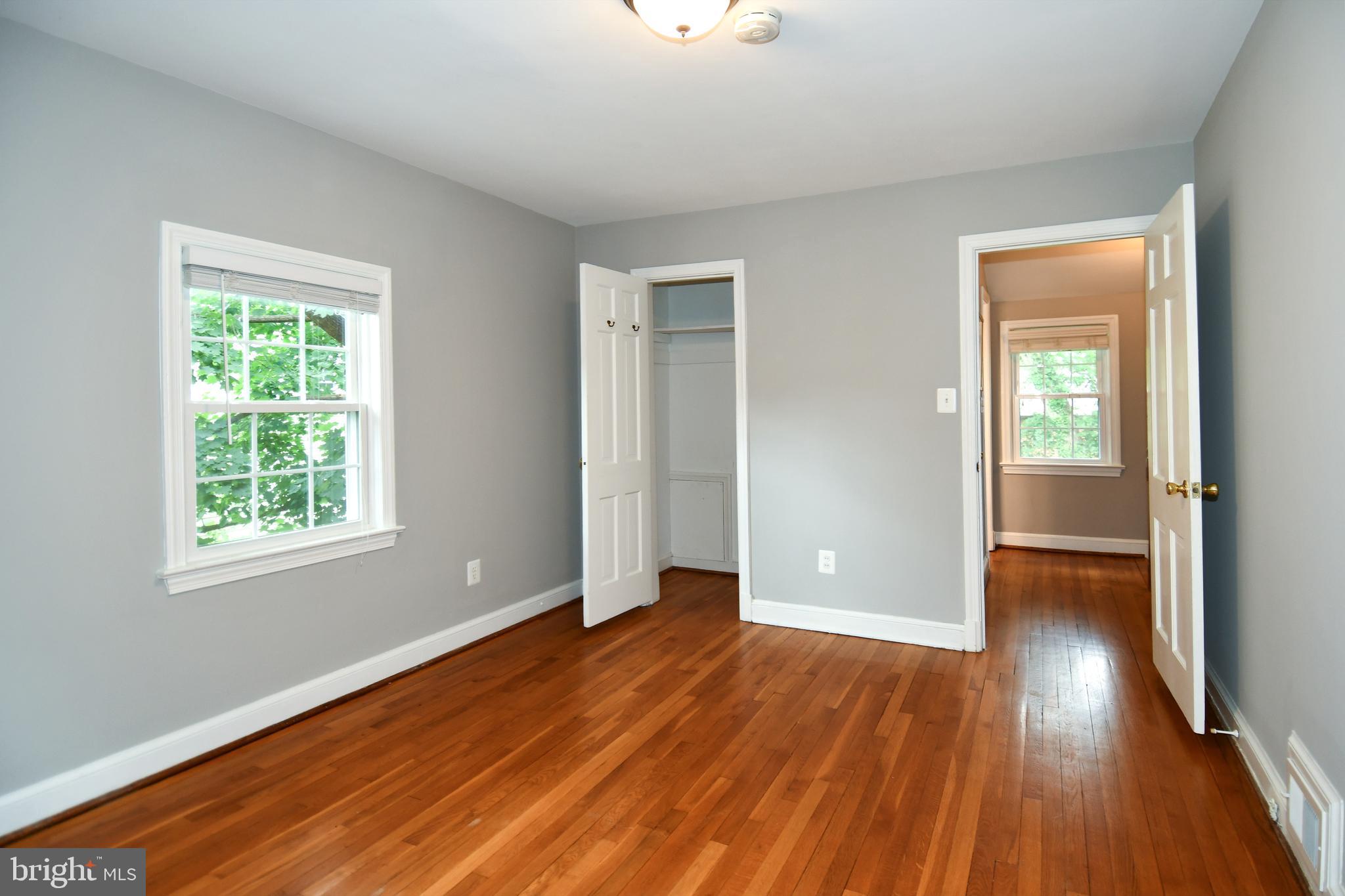 ARLINGTON HEIGHTS - Residential