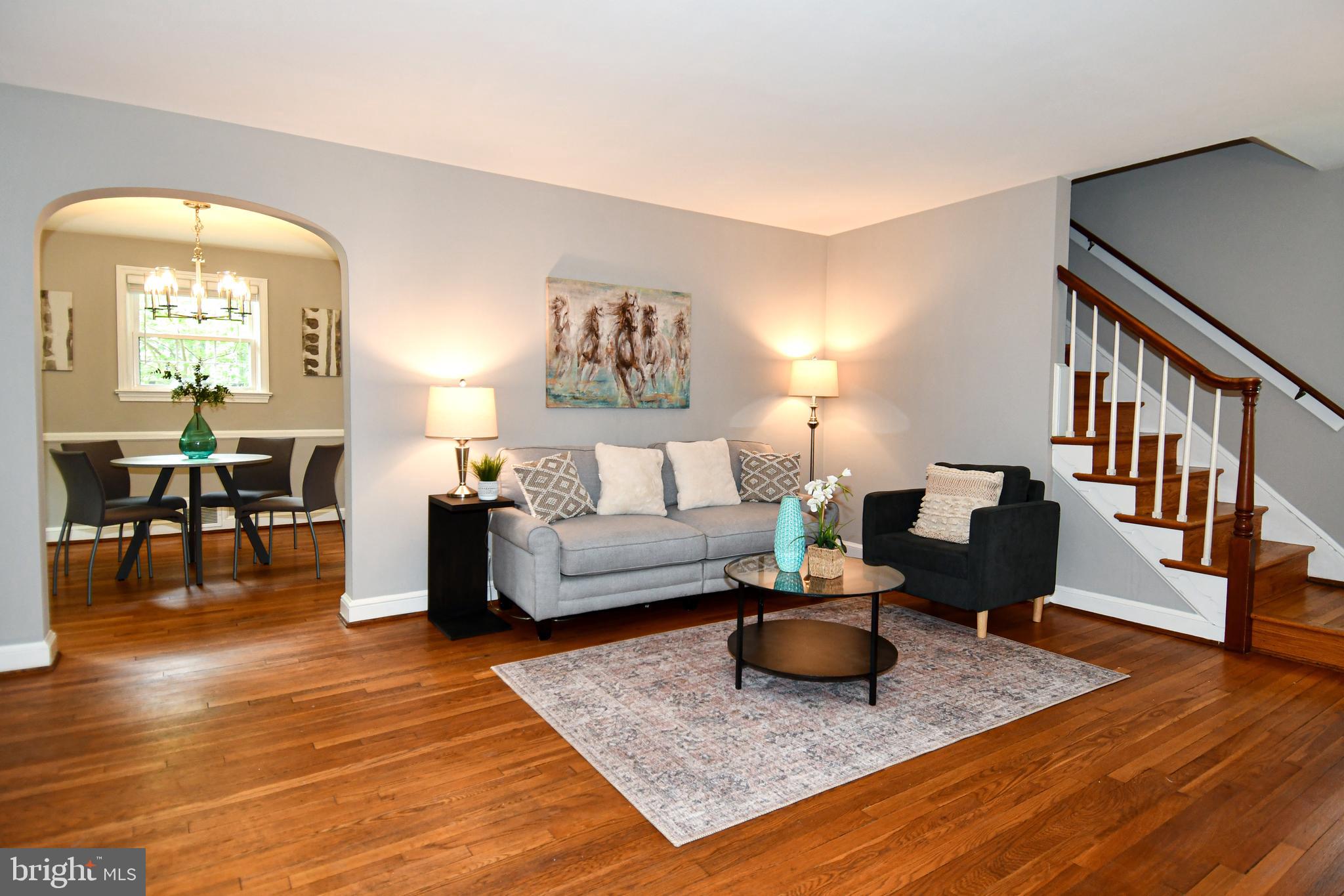 ARLINGTON HEIGHTS - Residential
