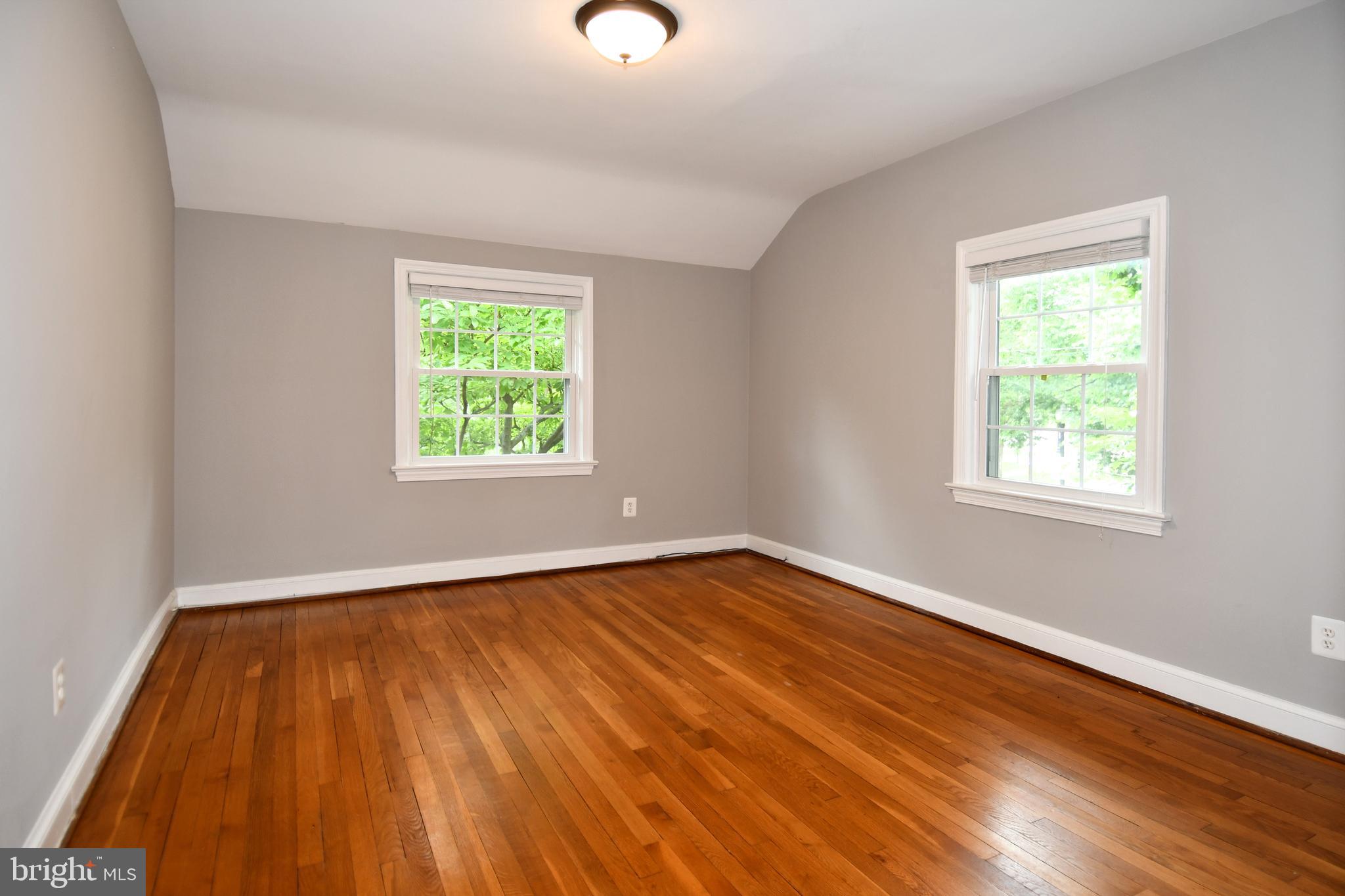 ARLINGTON HEIGHTS - Residential