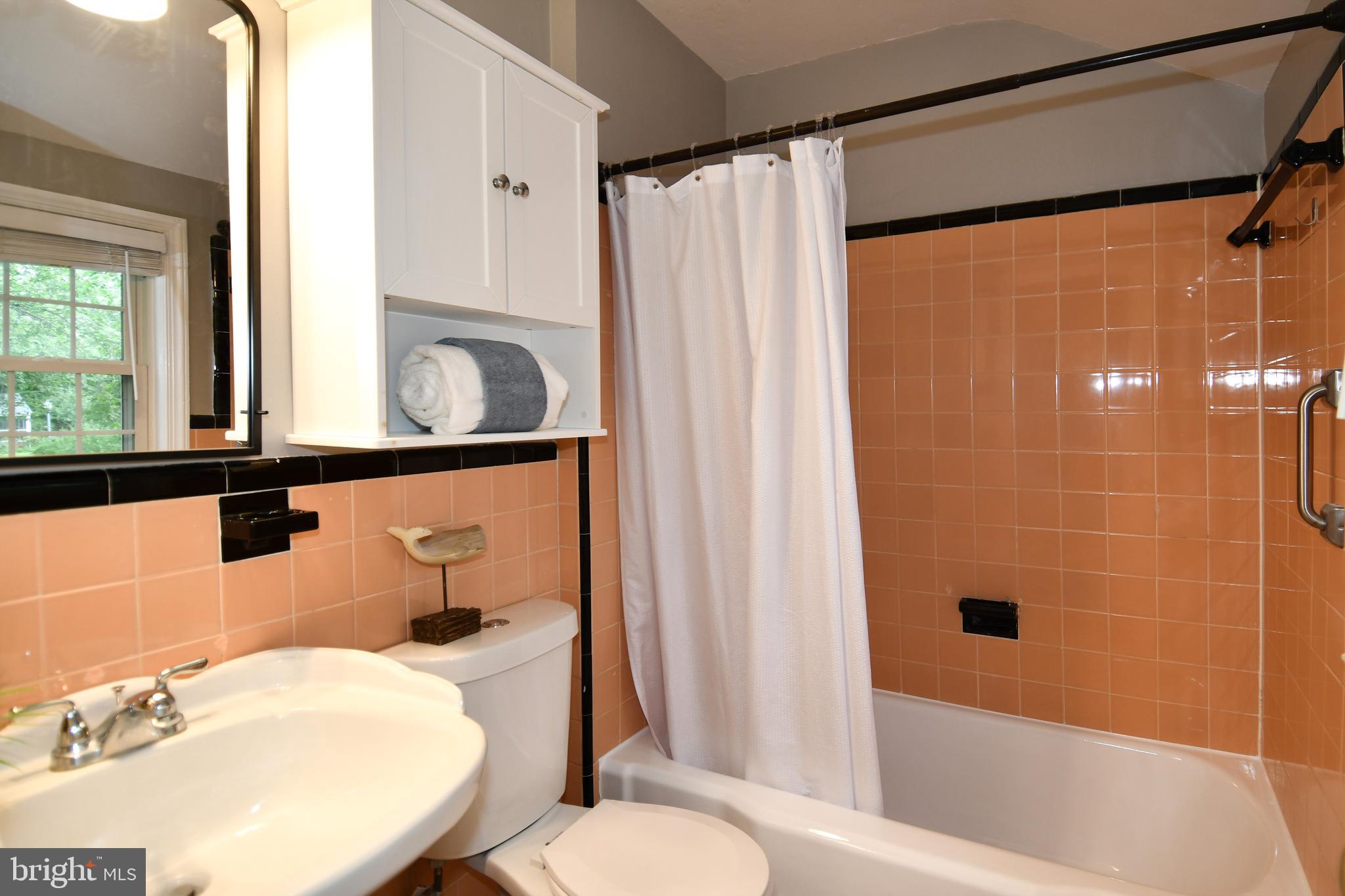 ARLINGTON HEIGHTS - Residential