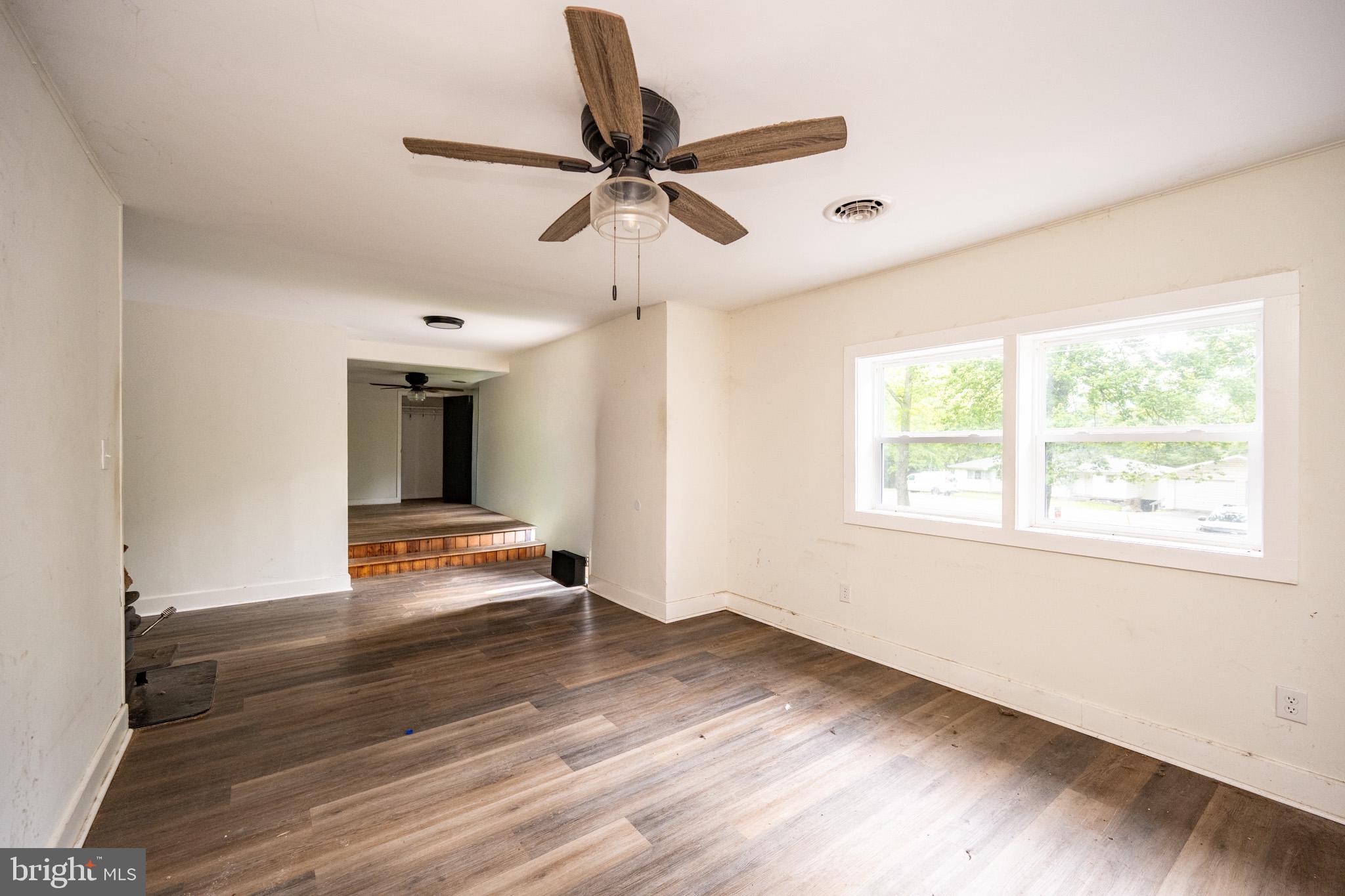 OAKLAND - Residential
