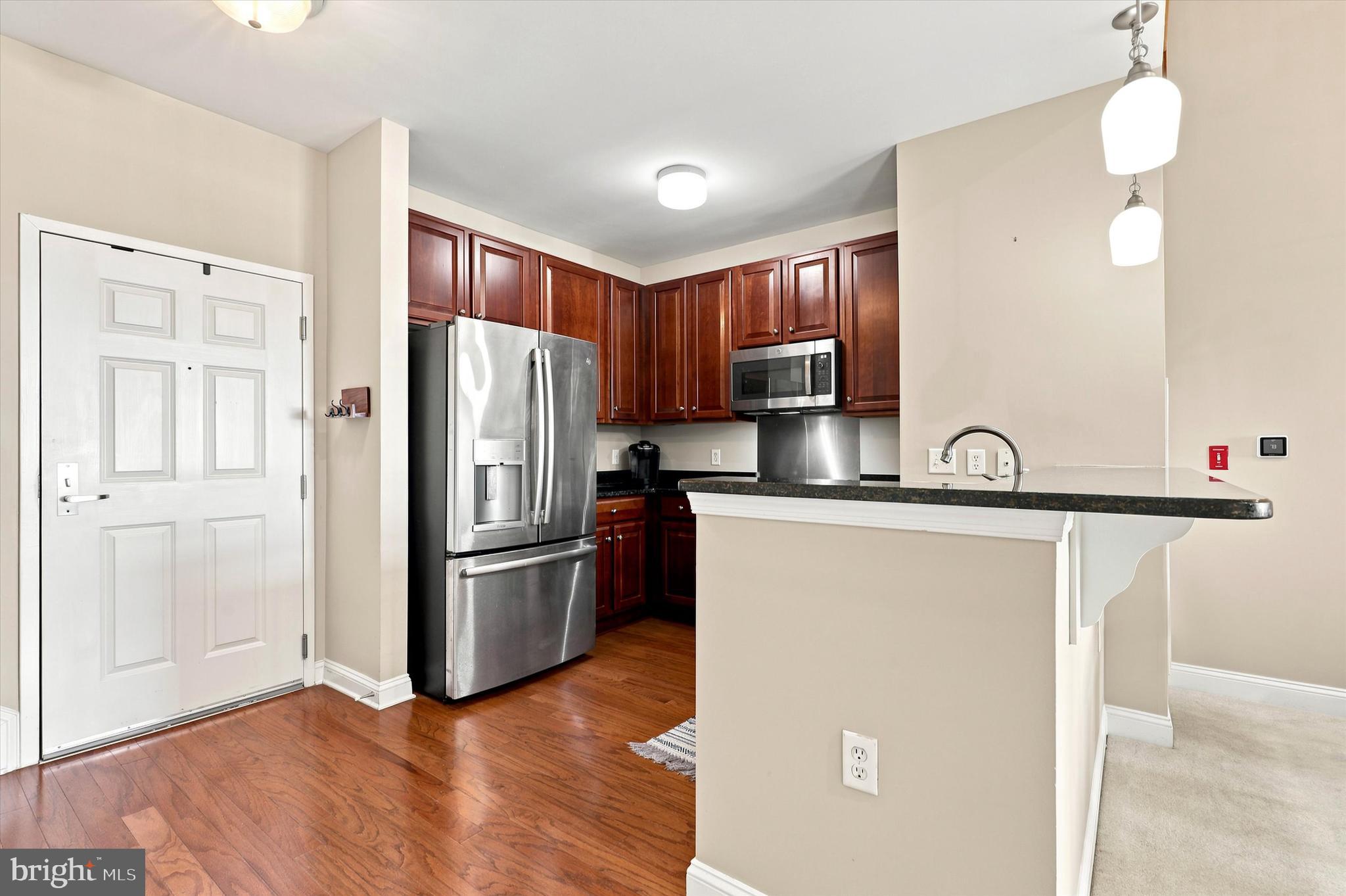 THE GRANDE AT RIVERVIEW - Residential