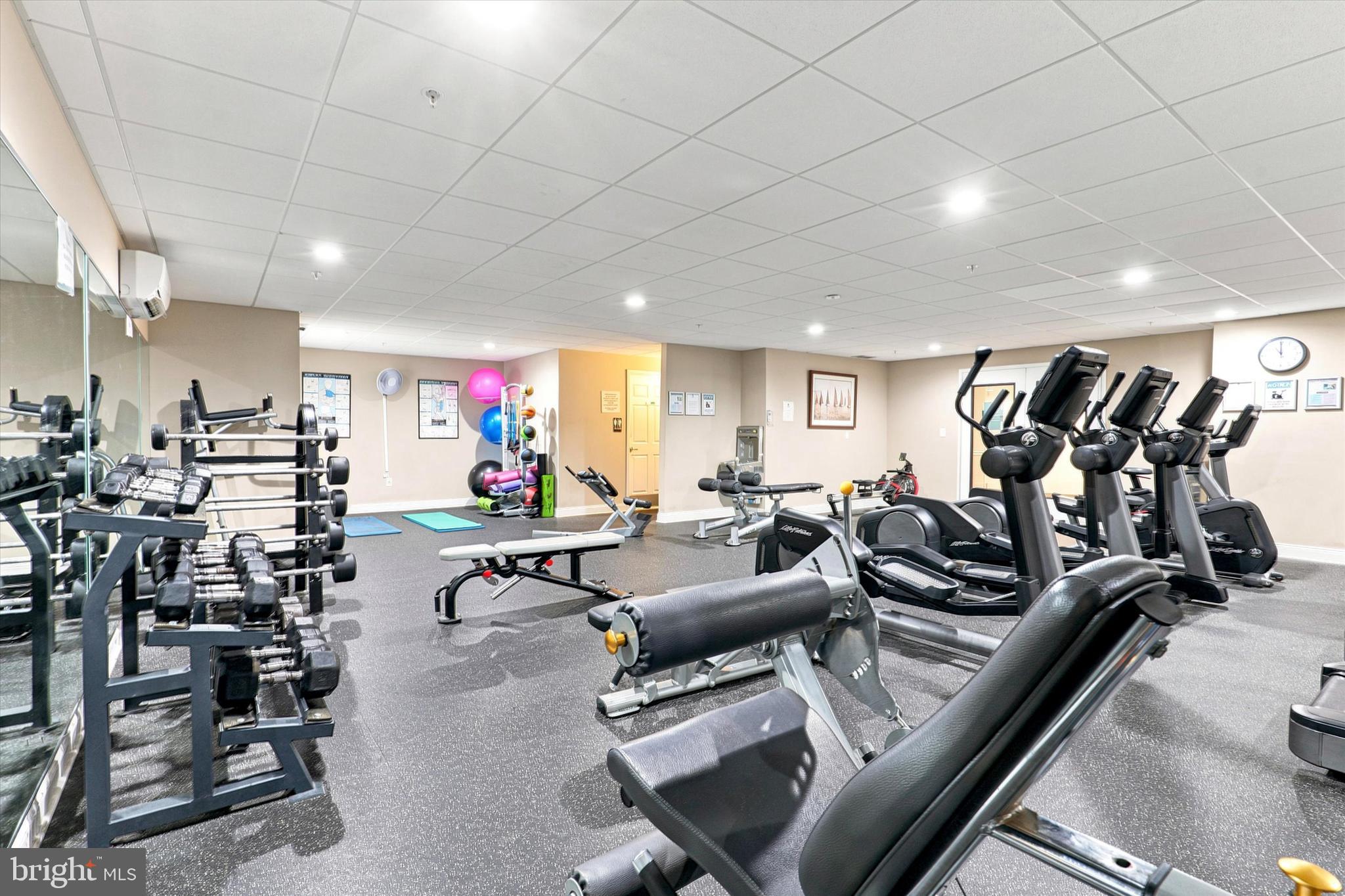 THE GRANDE AT RIVERVIEW - Residential
