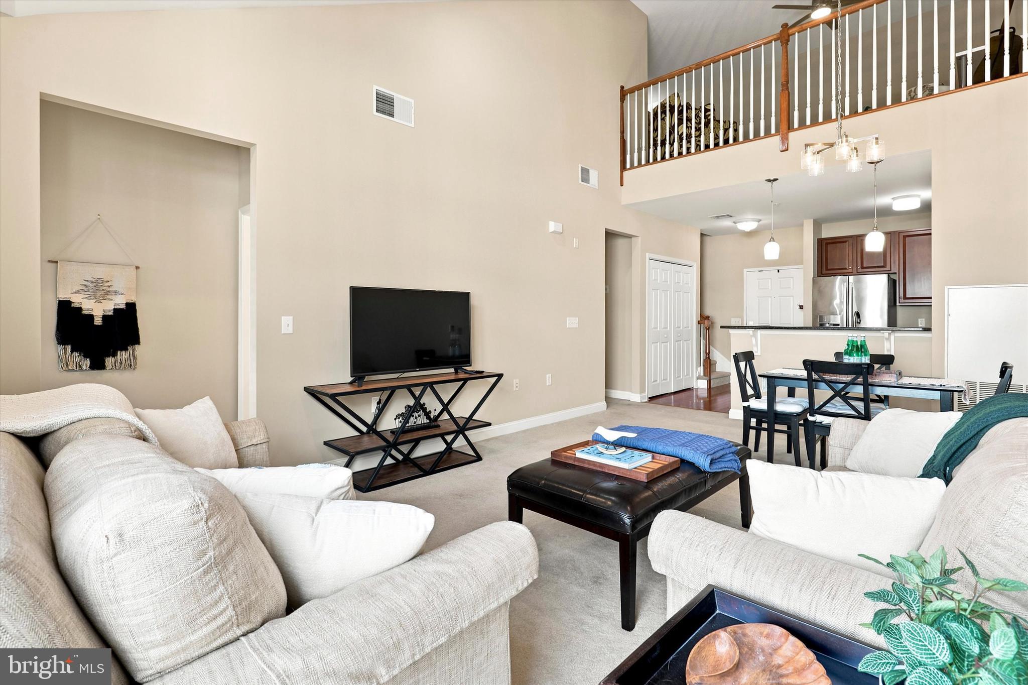 THE GRANDE AT RIVERVIEW - Residential