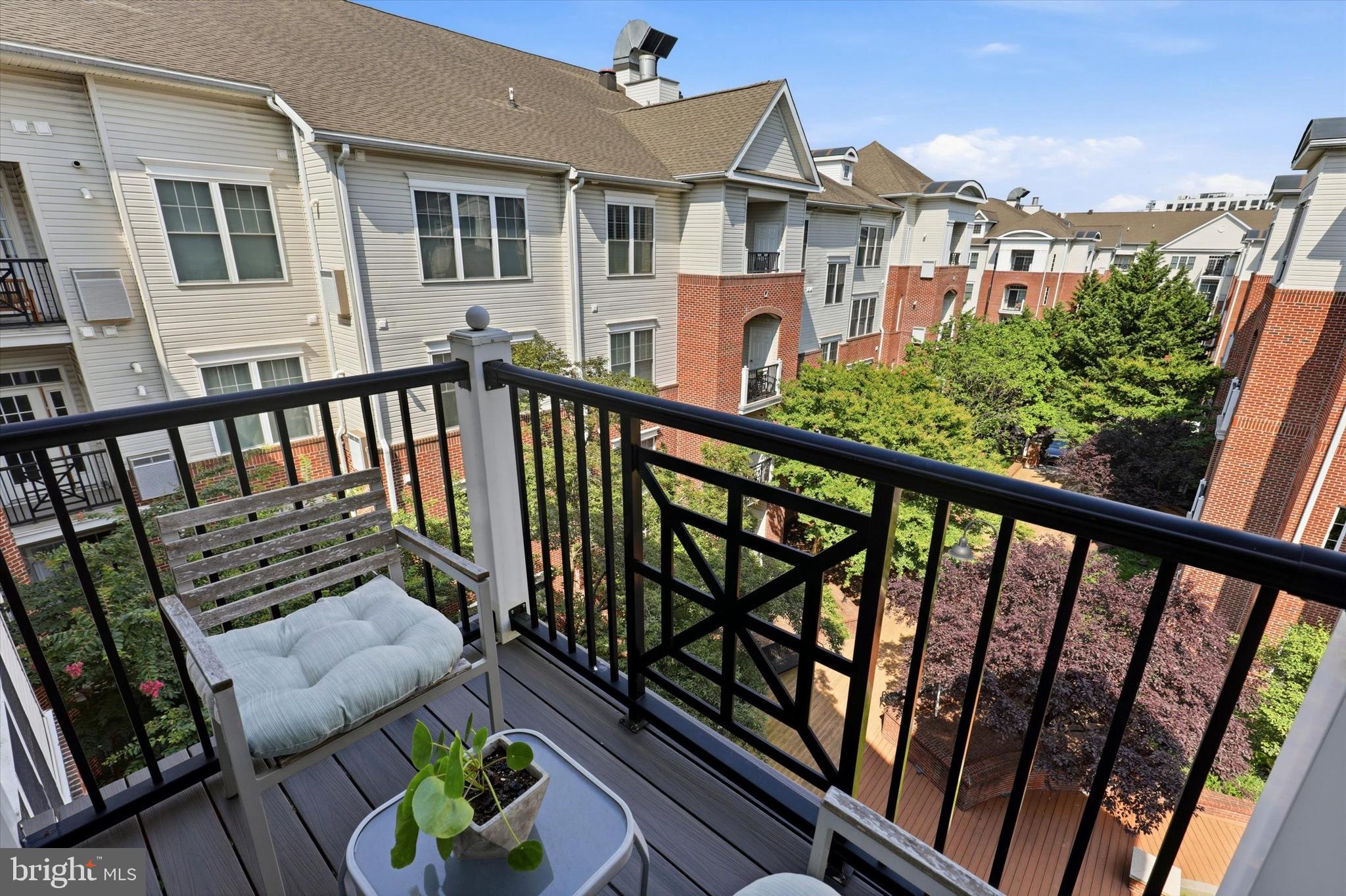 THE GRANDE AT RIVERVIEW - Residential