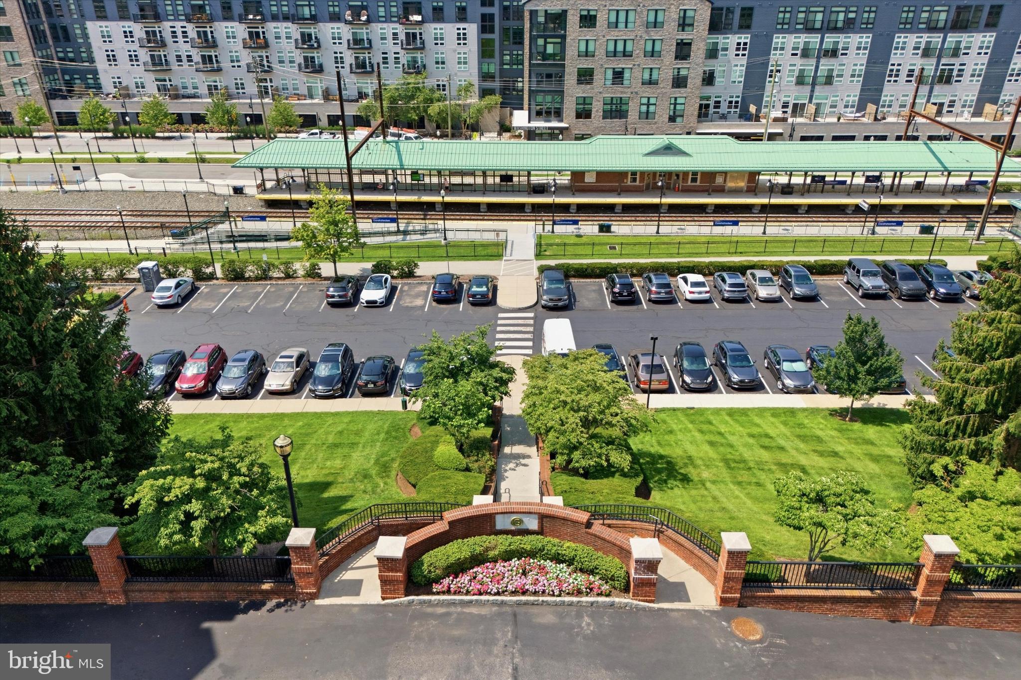 THE GRANDE AT RIVERVIEW - Residential
