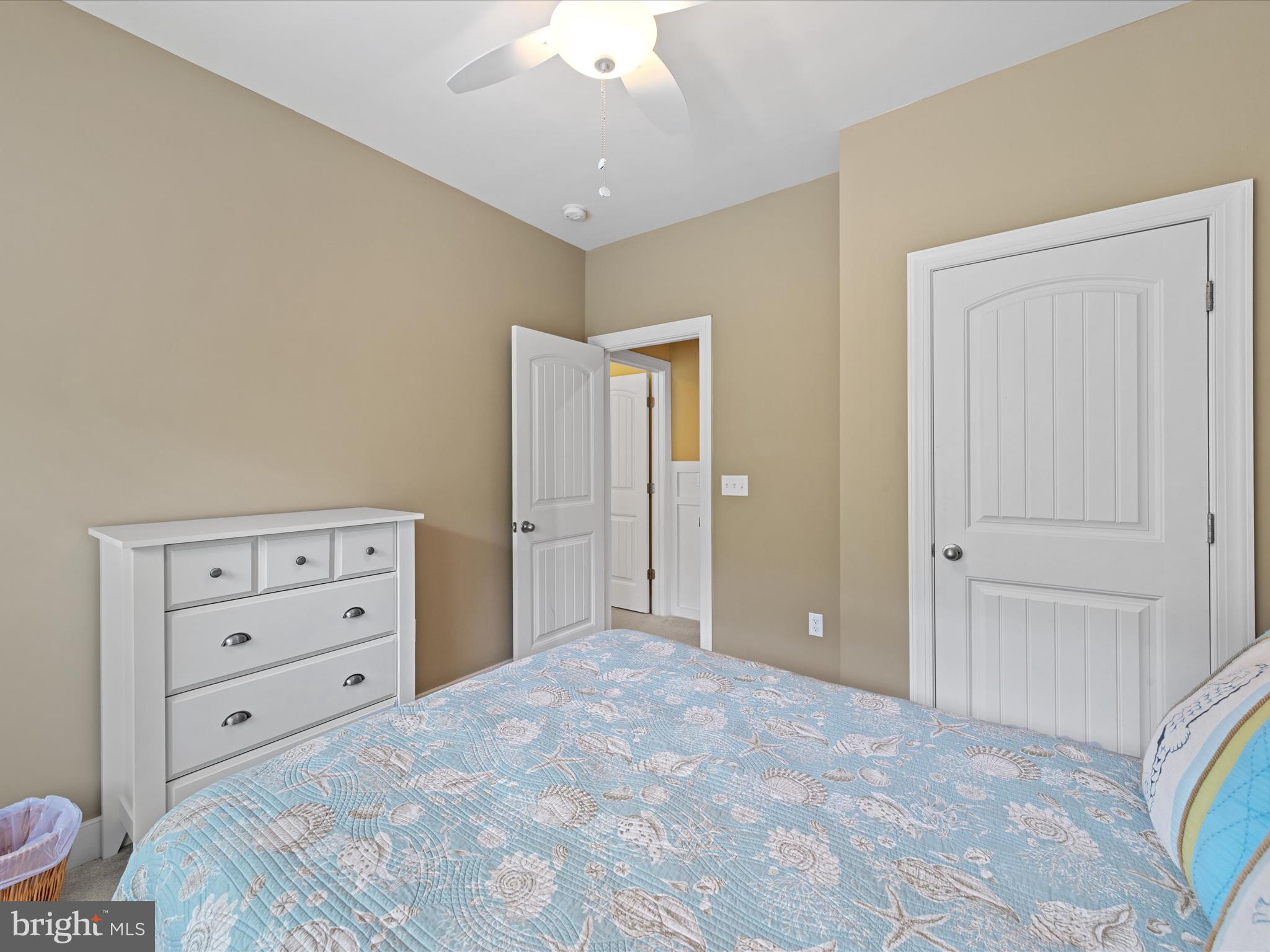 SAWGRASS AT WHITE OAK CREEK - Residential