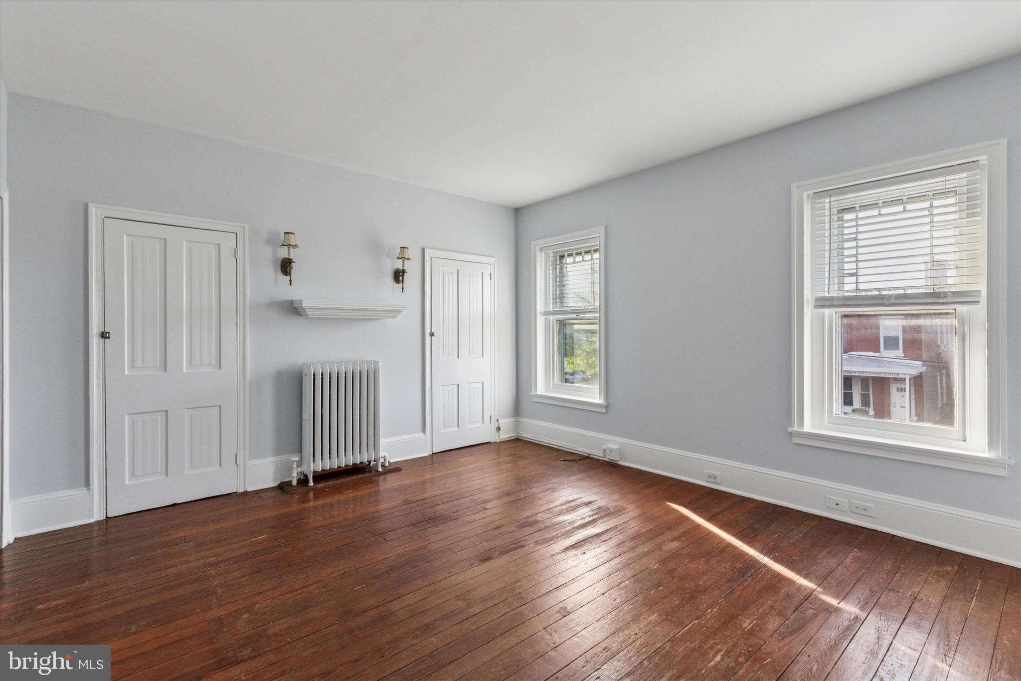 ROXBOROUGH - Residential Lease