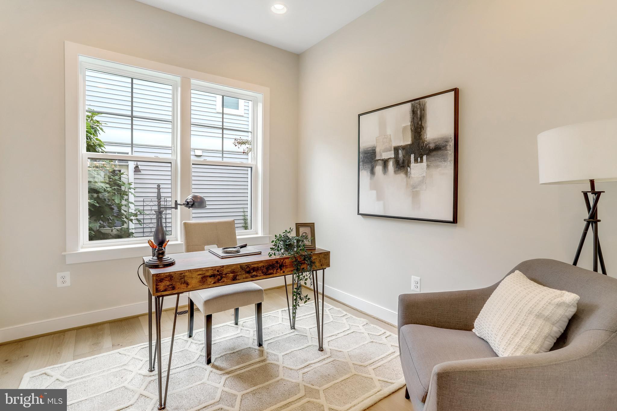 CARLIN SPRINGS - Residential