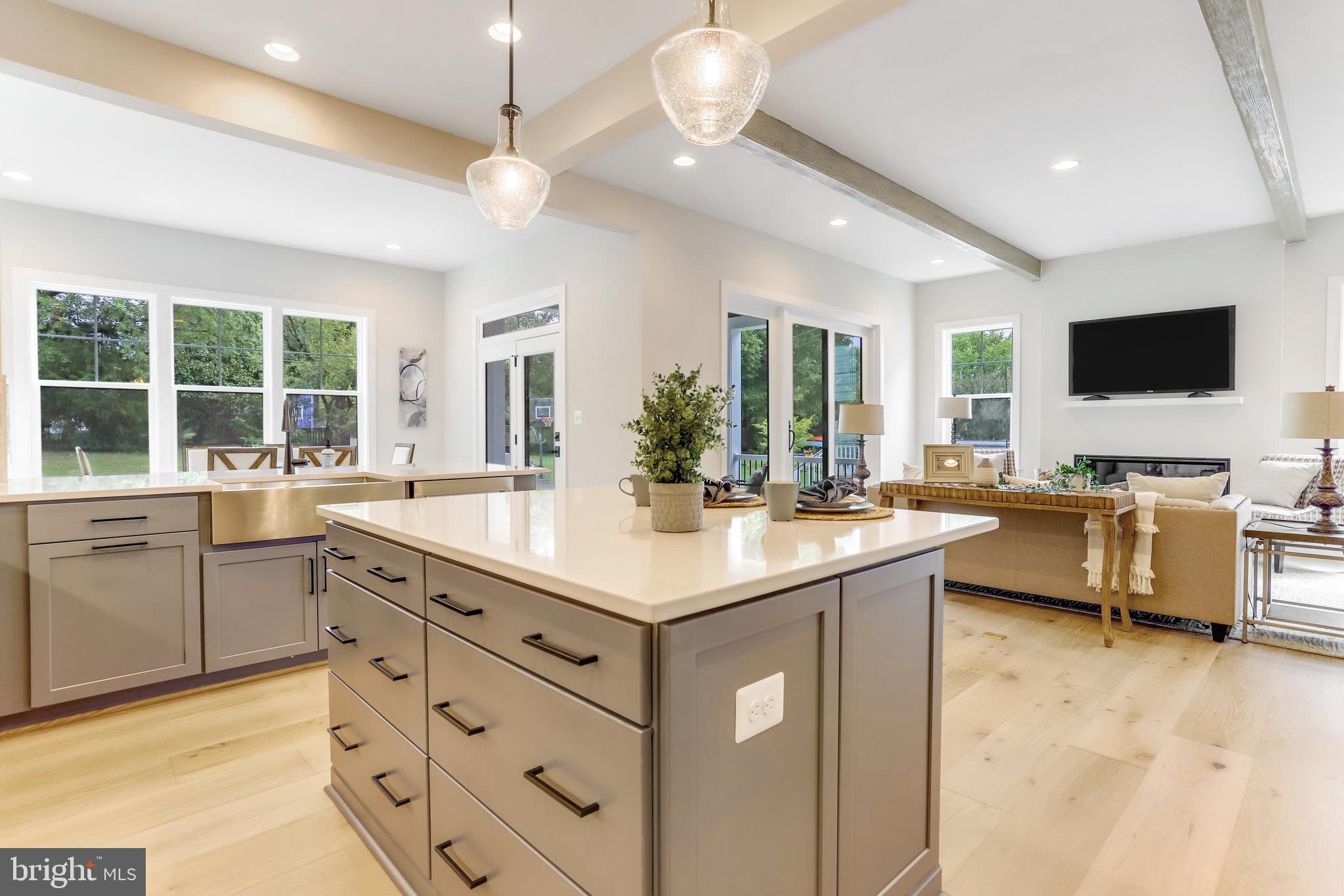 CARLIN SPRINGS - Residential