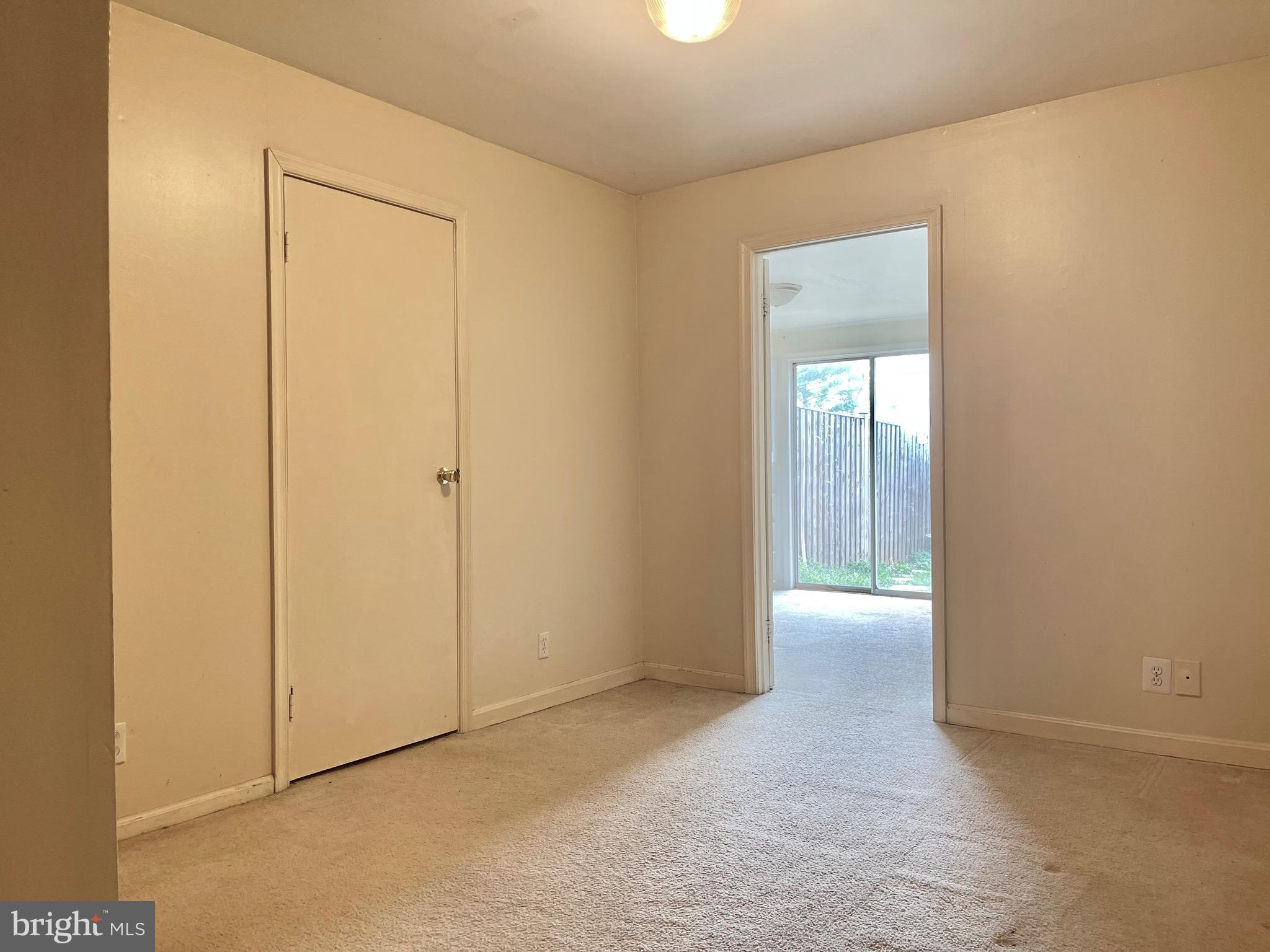OAK SPRINGS - Residential