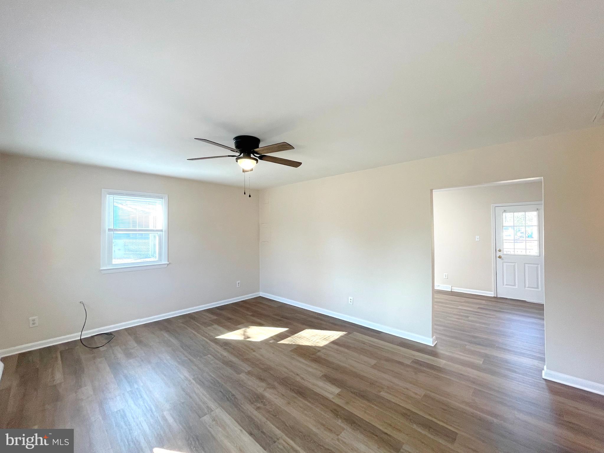 KING KENNEDY ESTATES - Residential Lease