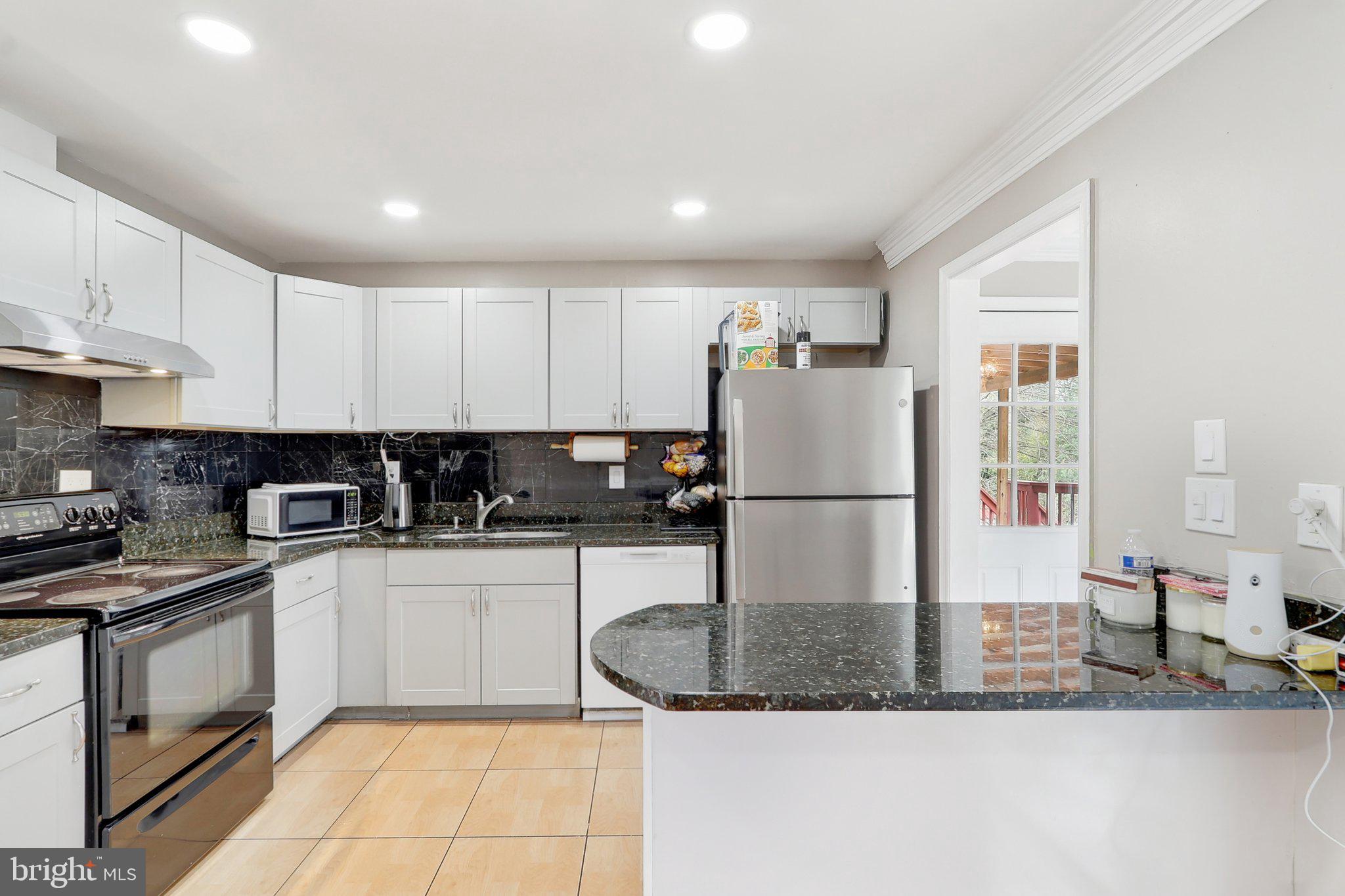 PROSPECT HILLS - Residential