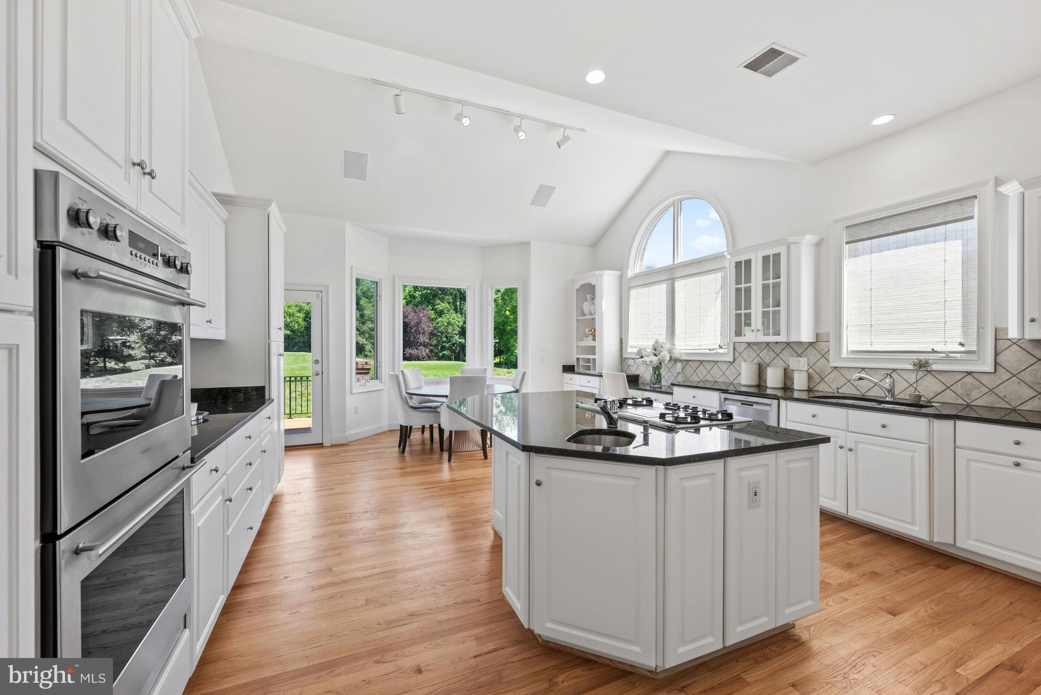 AVENEL - Residential