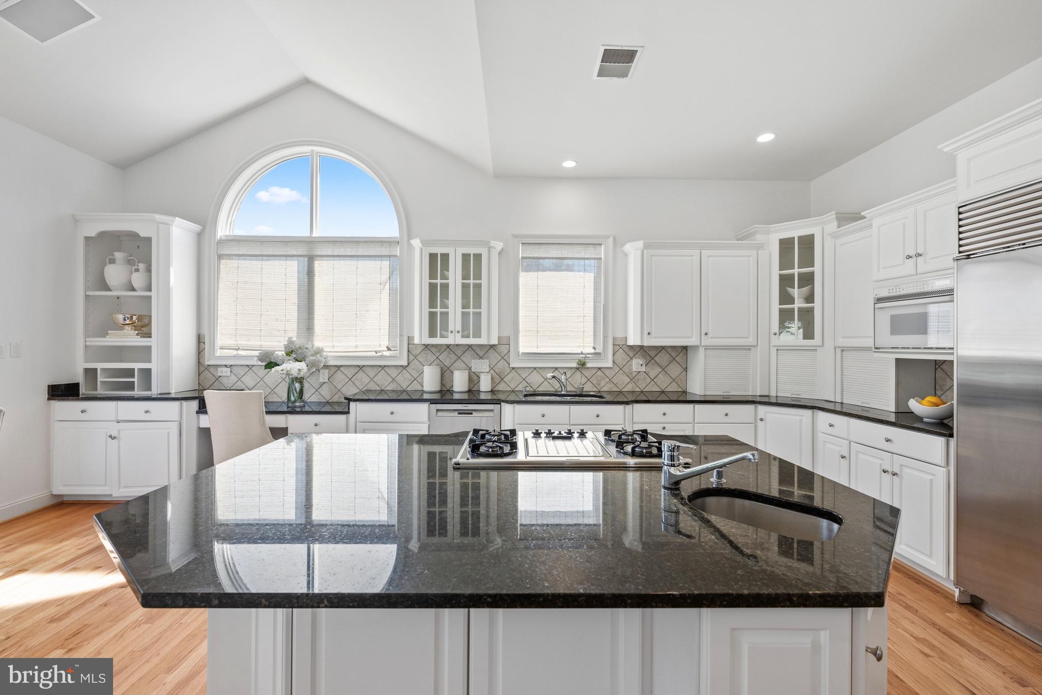 AVENEL - Residential