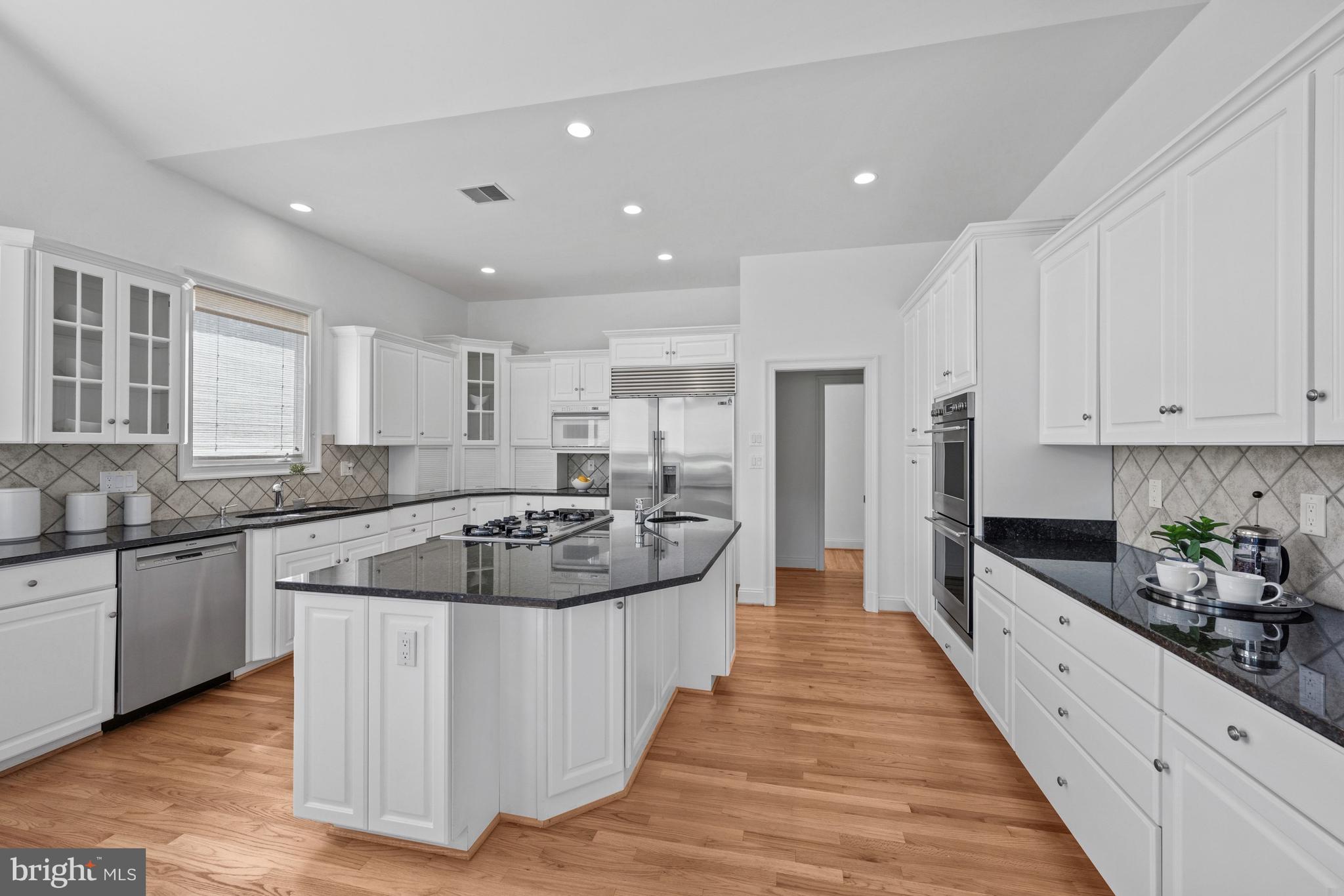 AVENEL - Residential
