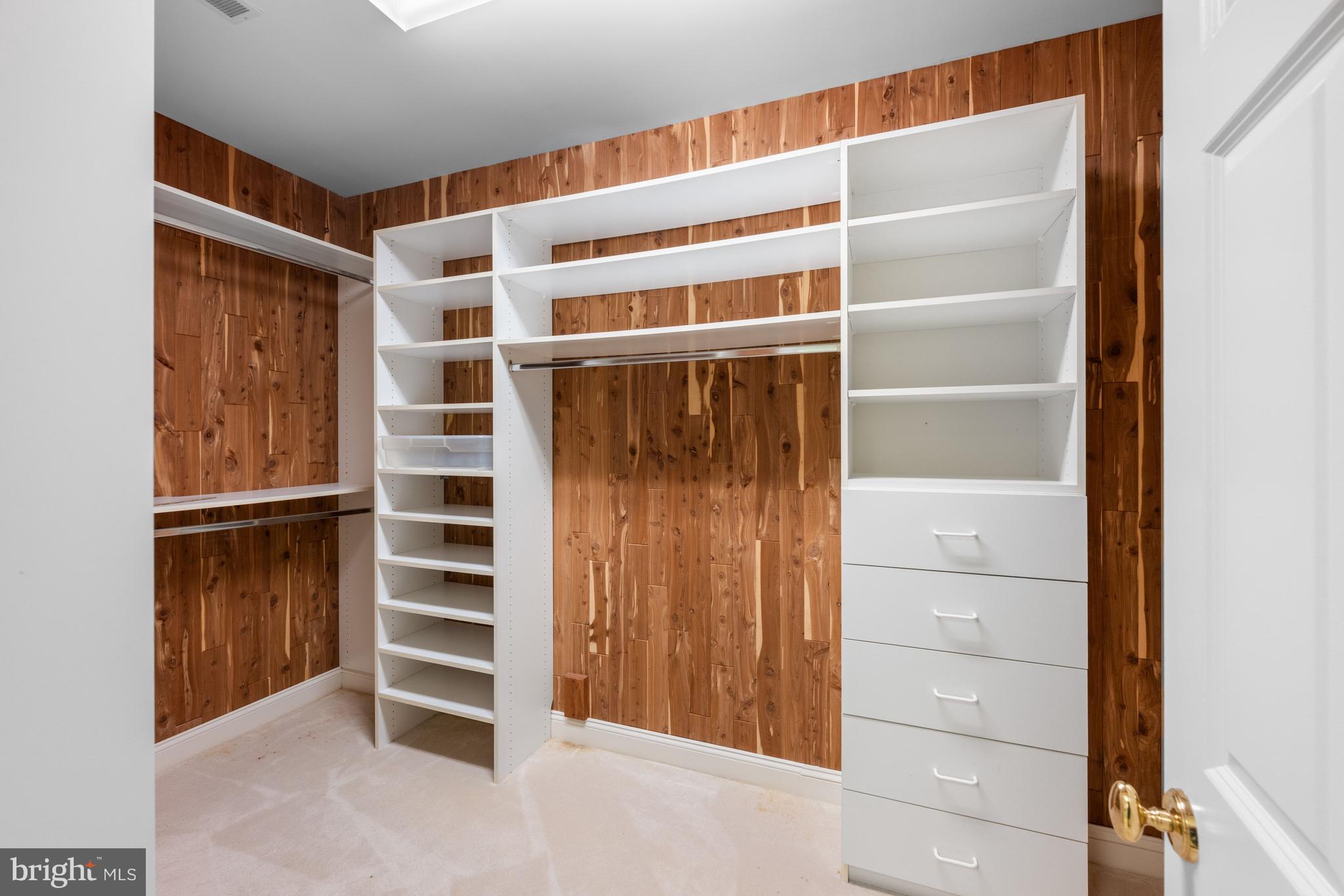 AVENEL - Residential