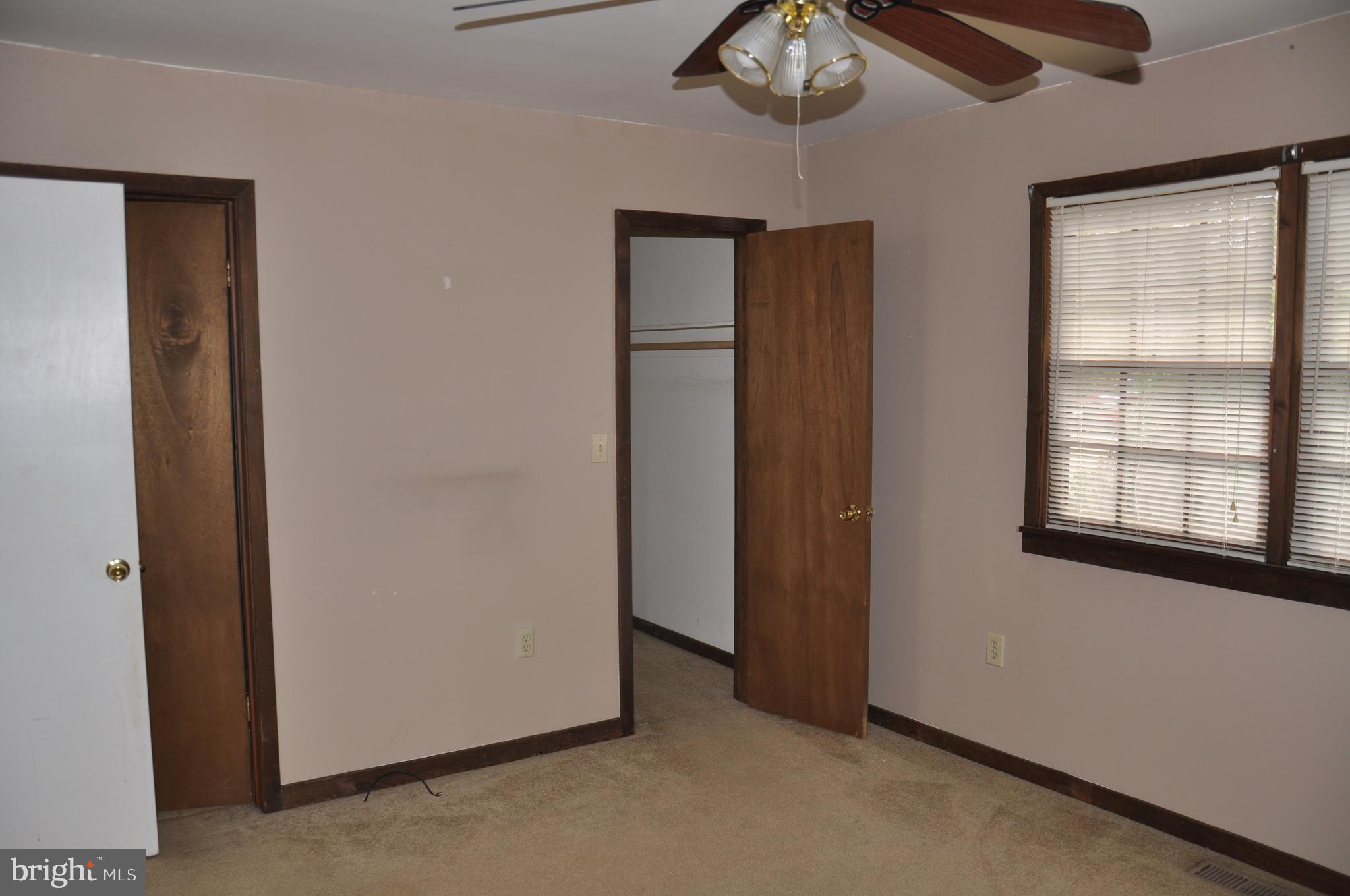 LAKE CAROLINE - Residential