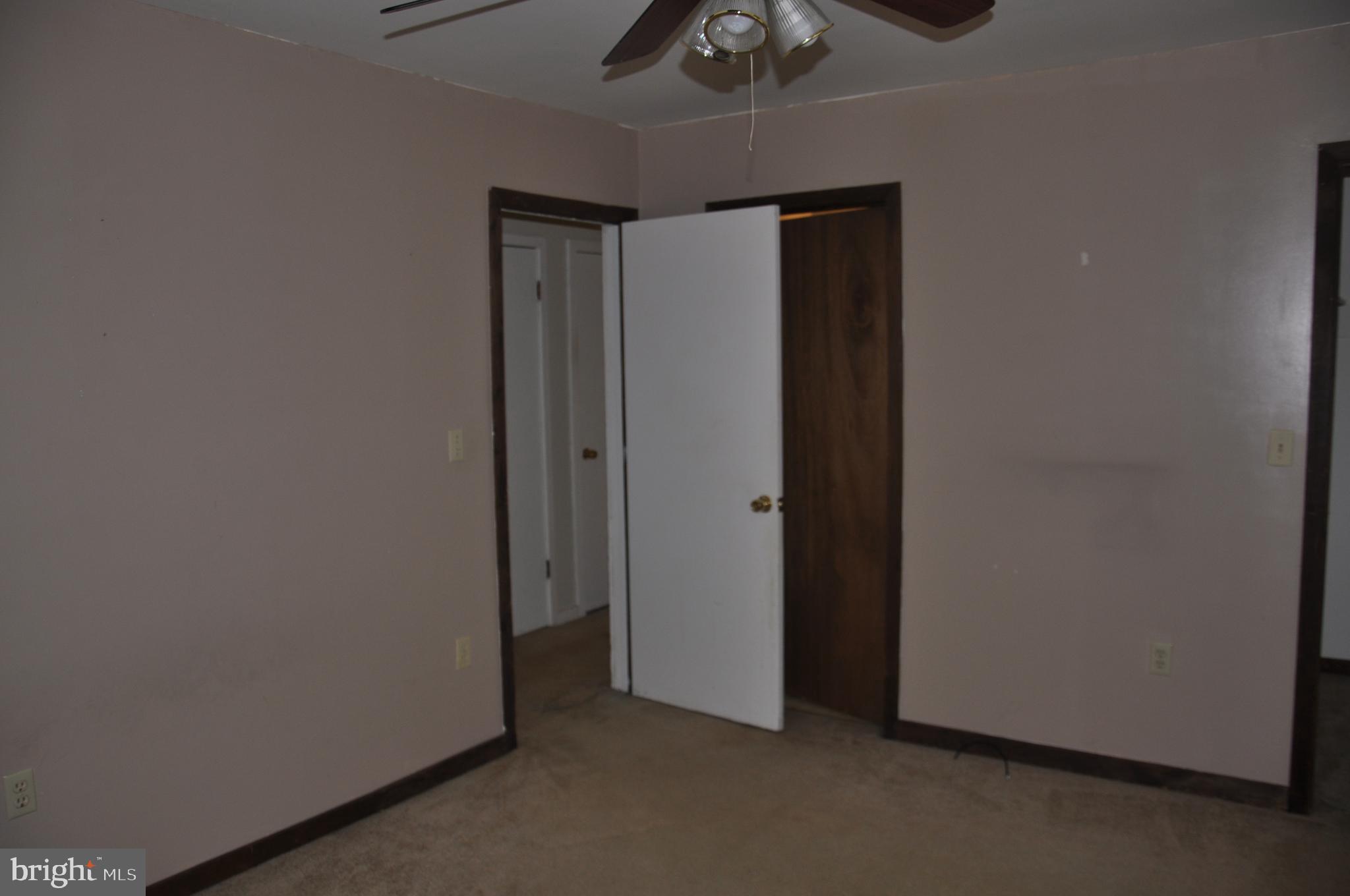 LAKE CAROLINE - Residential
