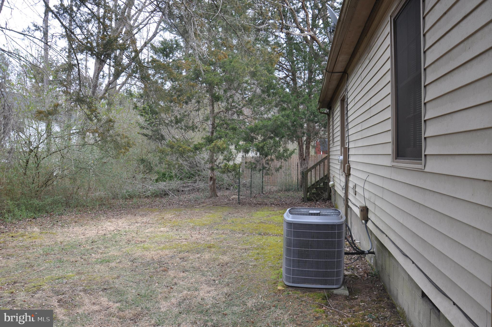 LAKE CAROLINE - Residential