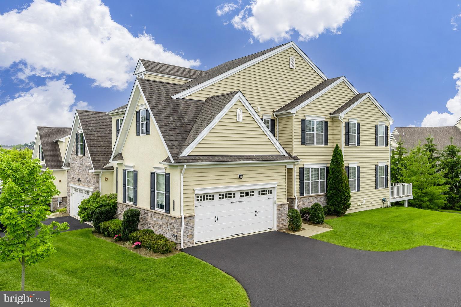 THORNDALE - Residential