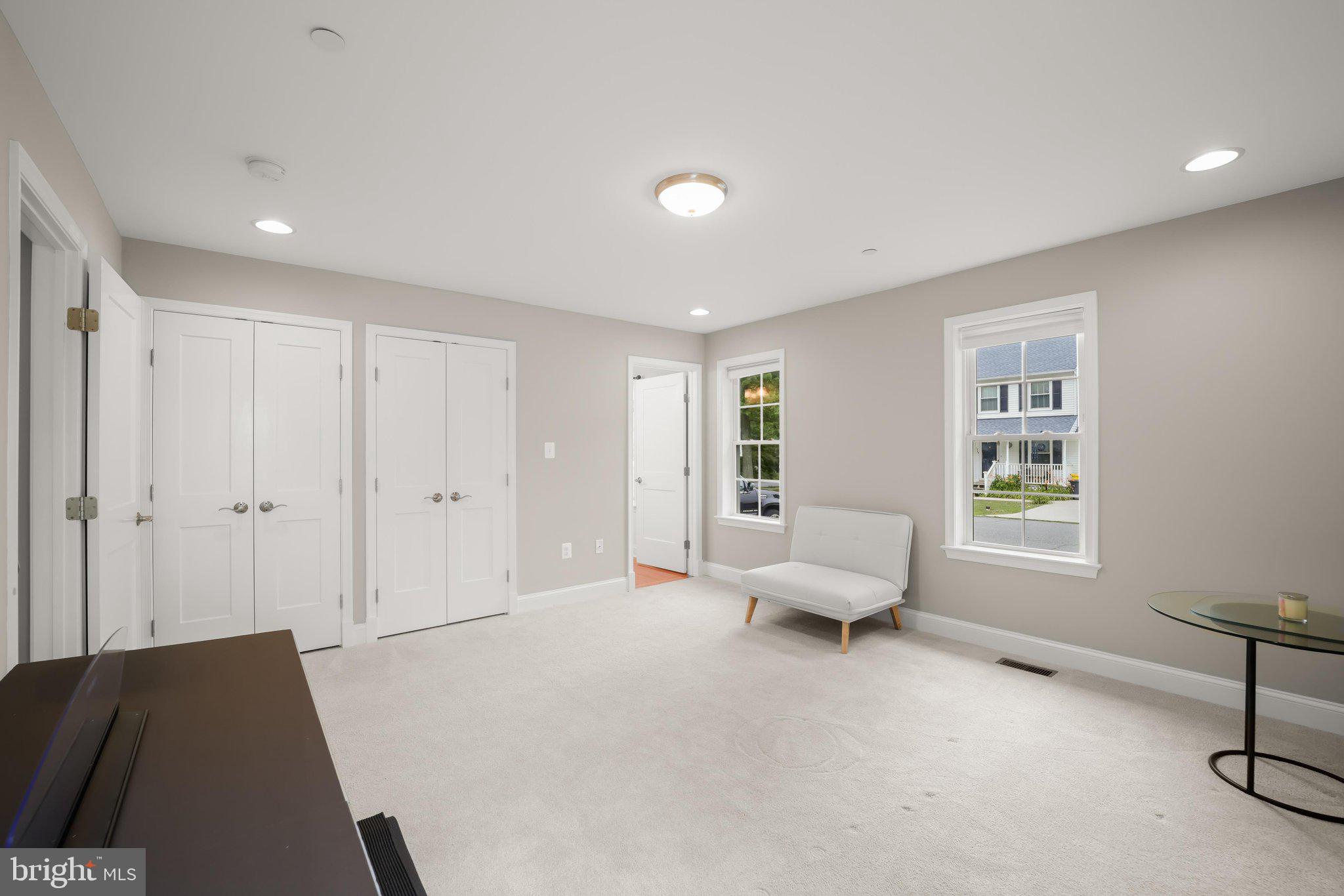 CEDARHURST ON THE BAY - Residential
