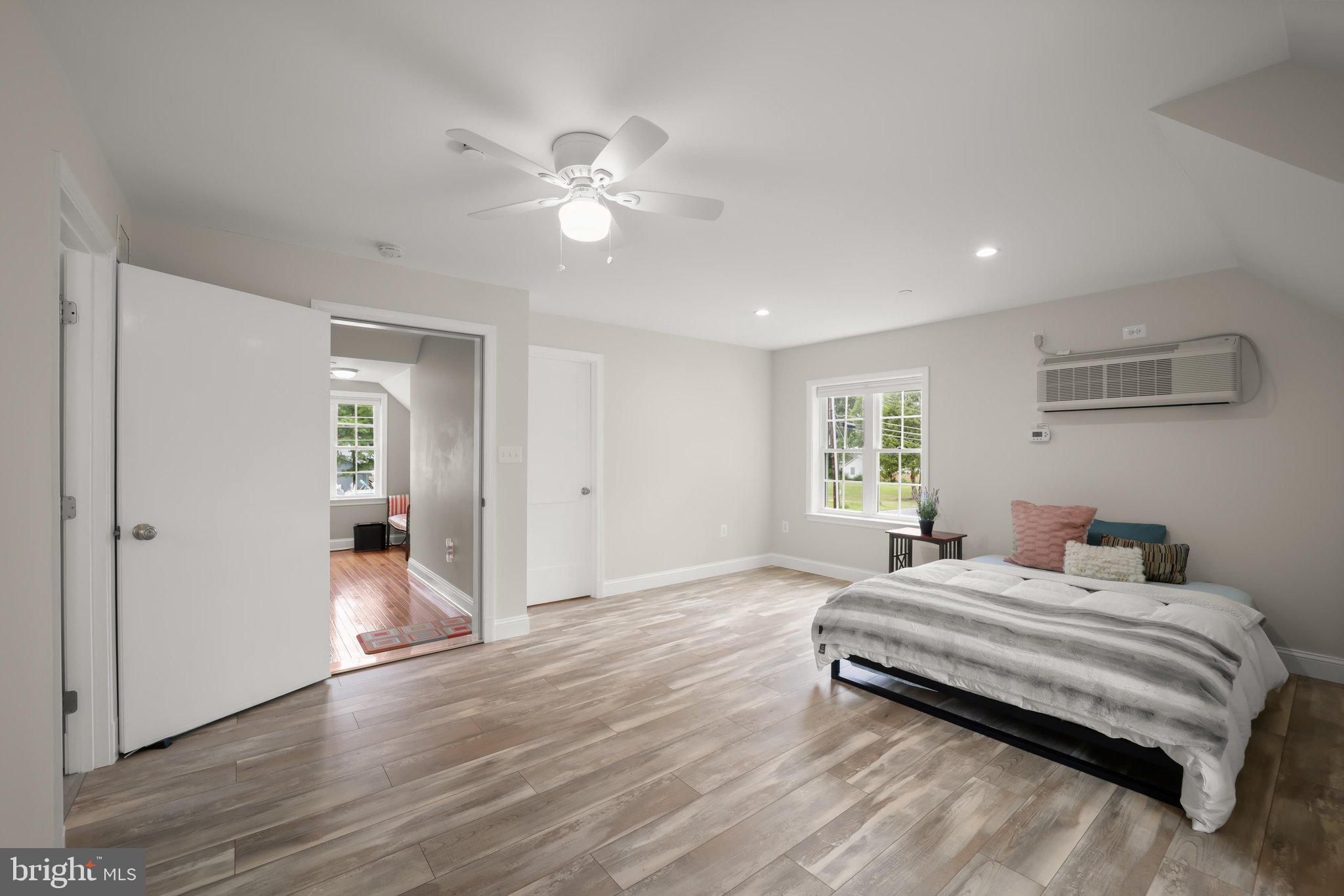 CEDARHURST ON THE BAY - Residential