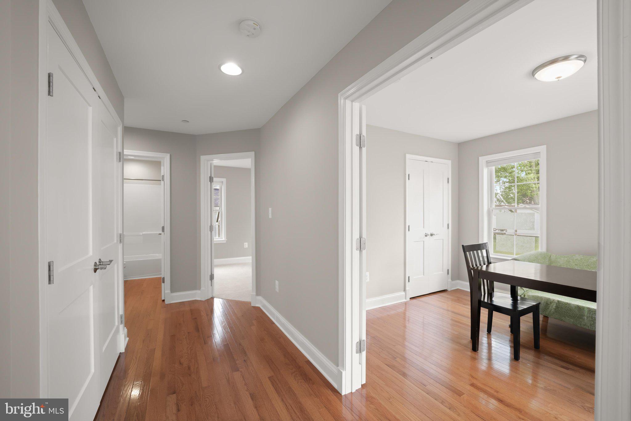 CEDARHURST ON THE BAY - Residential