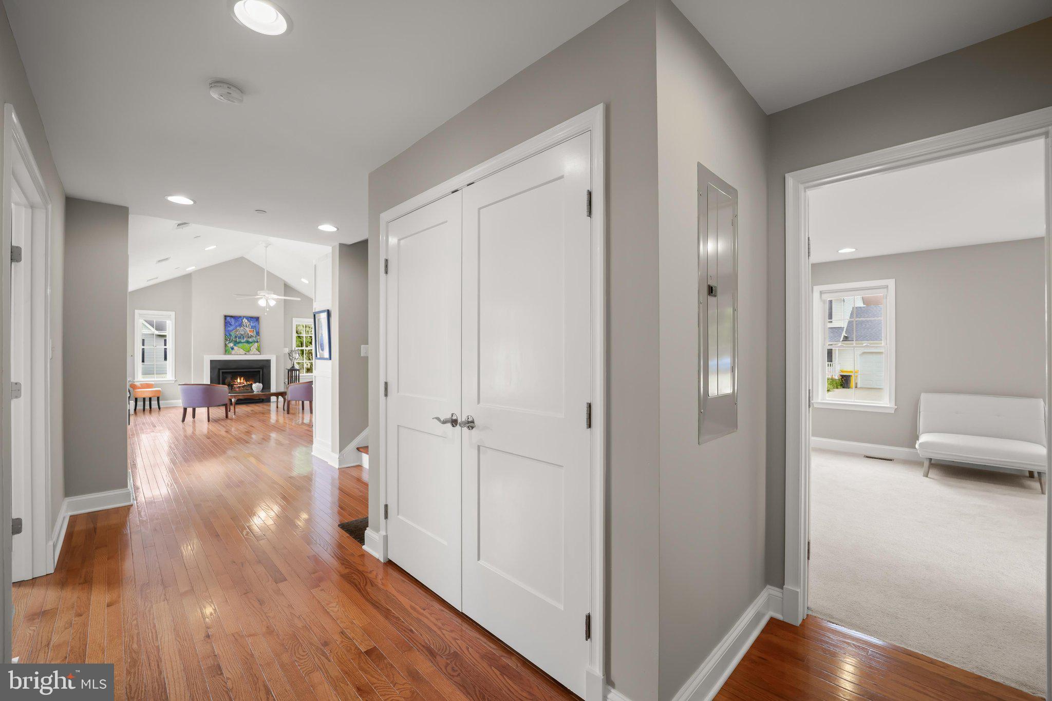 CEDARHURST ON THE BAY - Residential