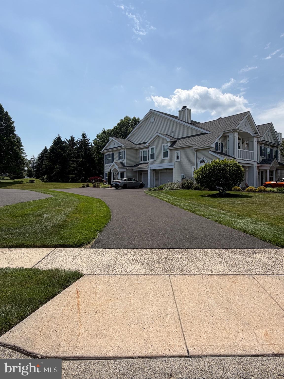COUNTRY CROSSING - Residential