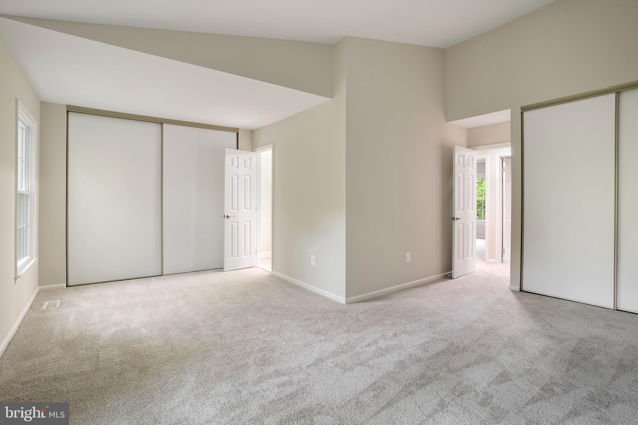 WOODLAND HILLS - Residential