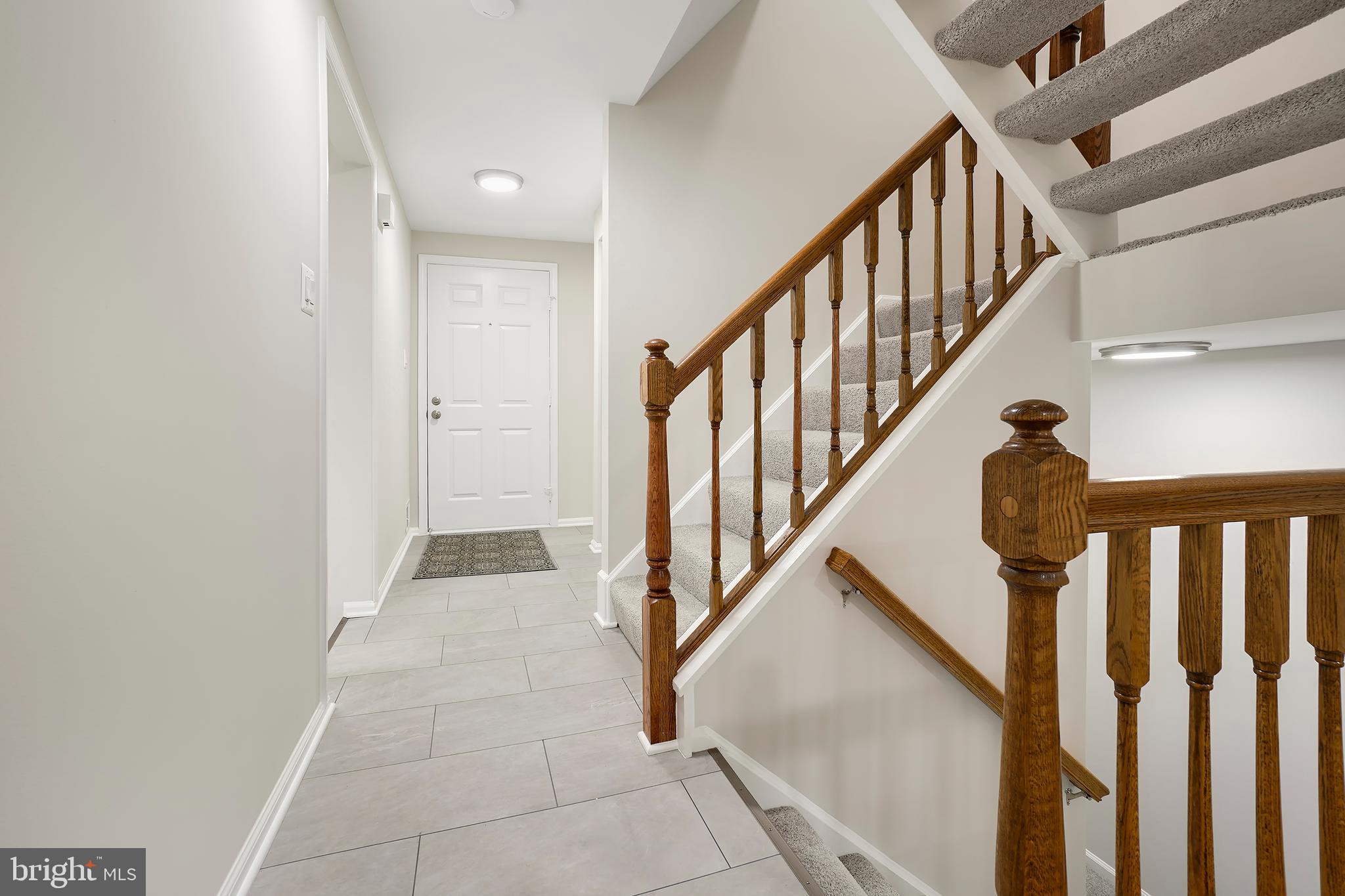 WOODLAND HILLS - Residential