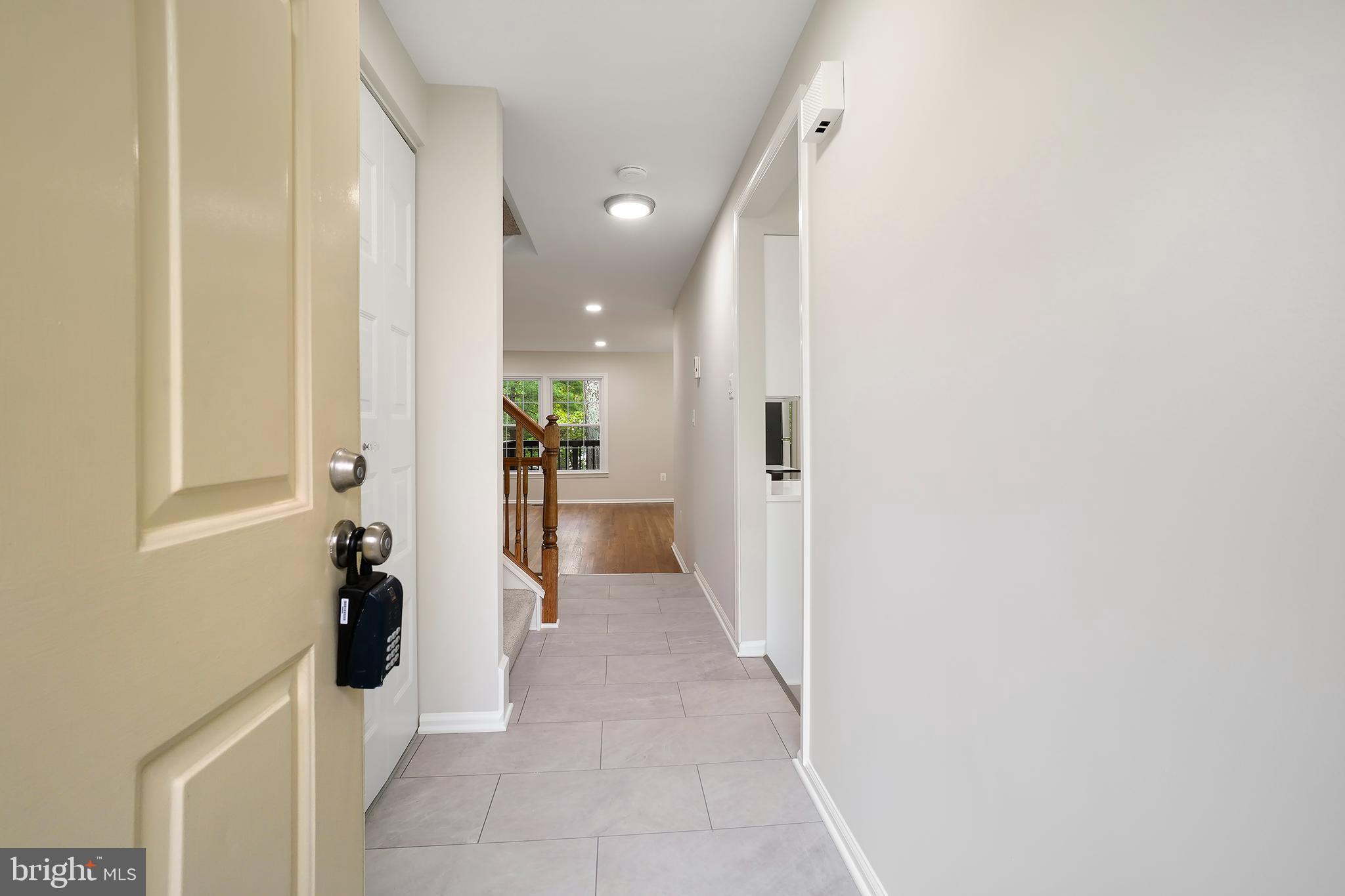 WOODLAND HILLS - Residential
