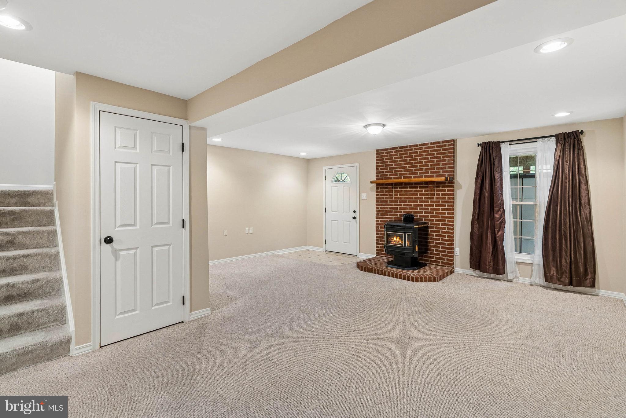 SILVER HILL FARM - Residential