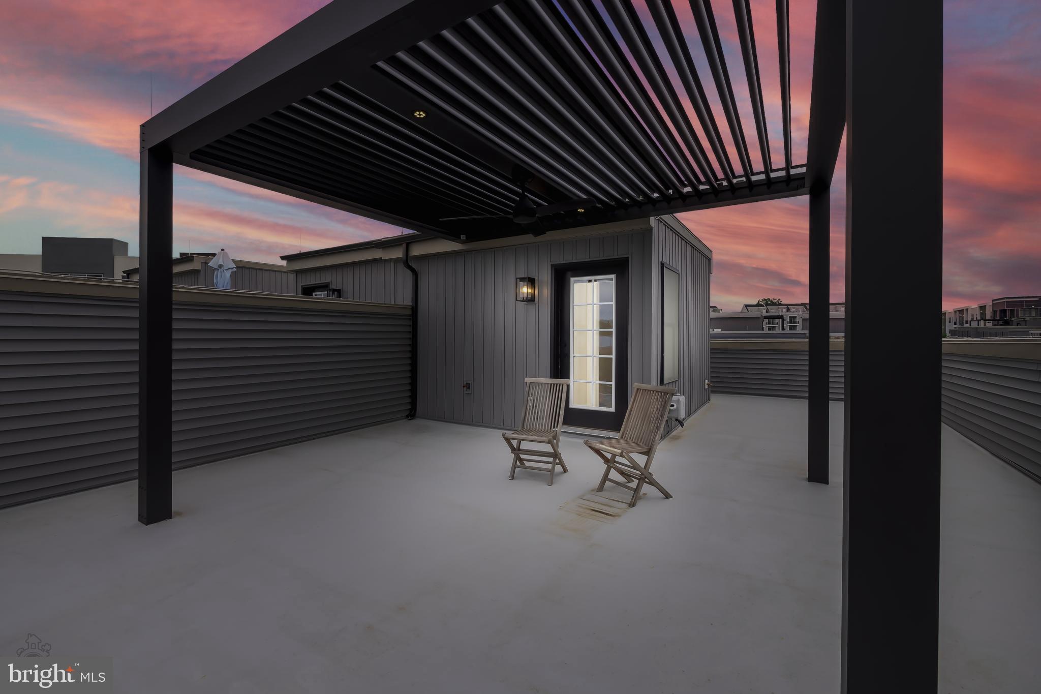 NEWTOWN WALK AT ELLIS PRESERVE - Residential