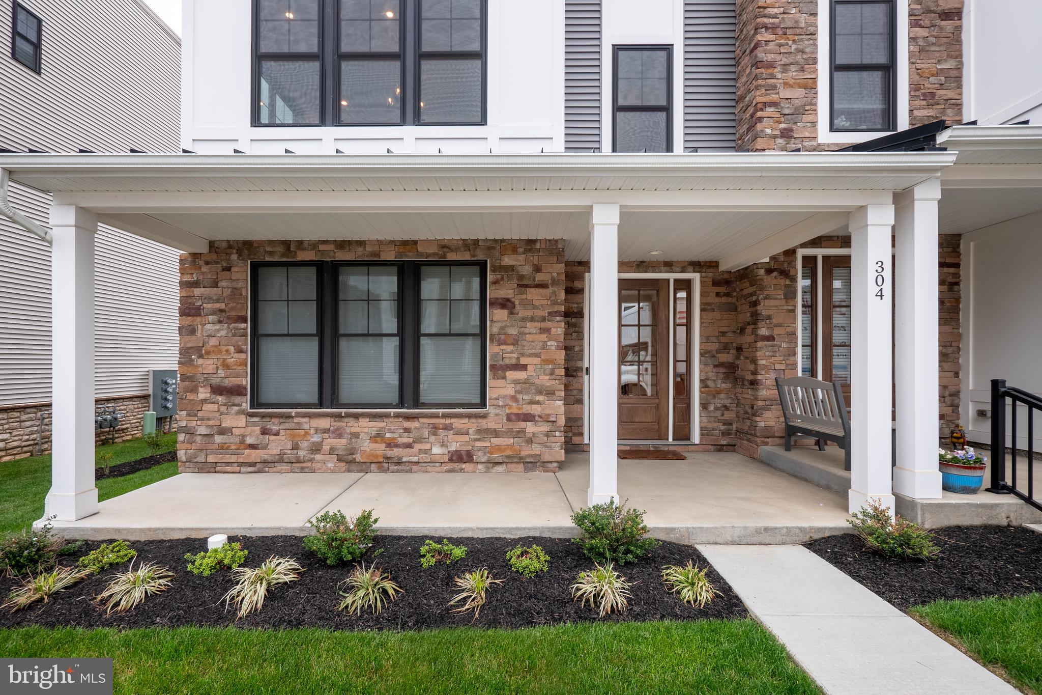 NEWTOWN WALK AT ELLIS PRESERVE - Residential