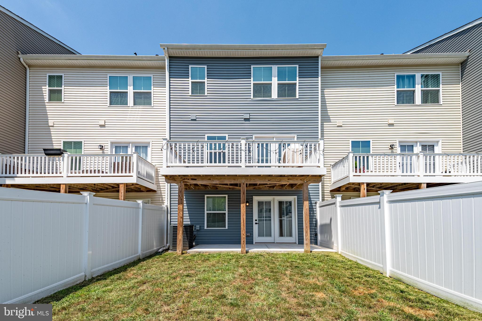 JAMES RUN TOWNHOMES - Residential