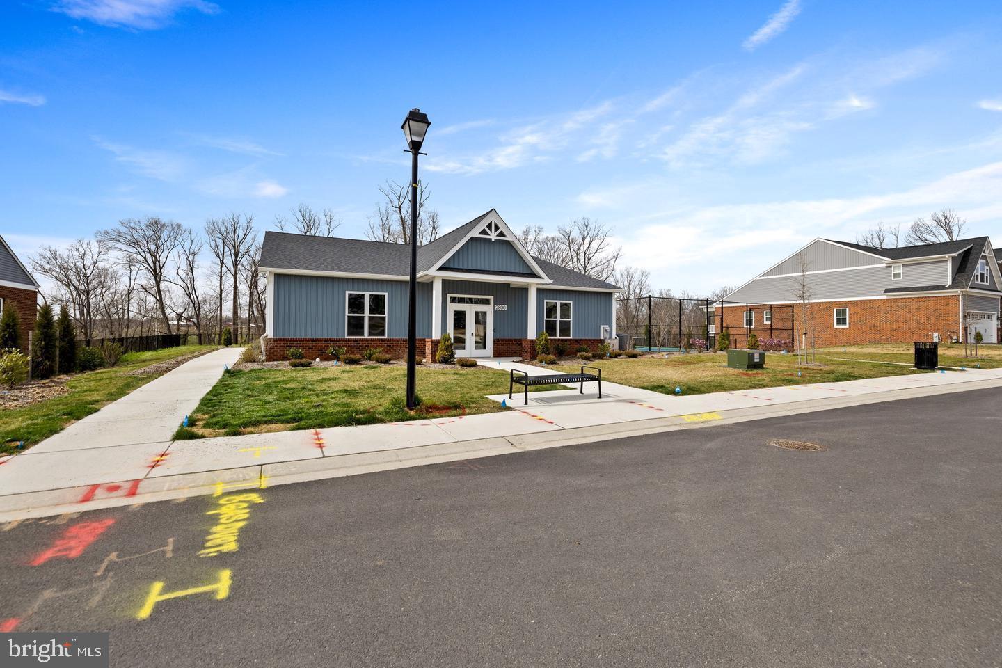 JAMES RUN TOWNHOMES - Residential