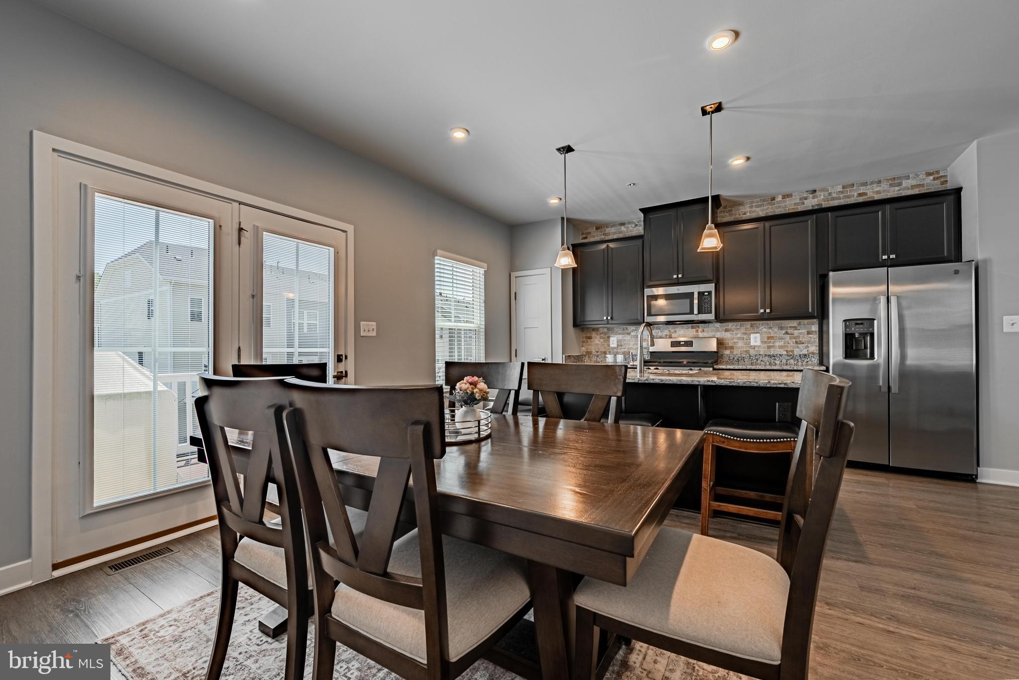 JAMES RUN TOWNHOMES - Residential