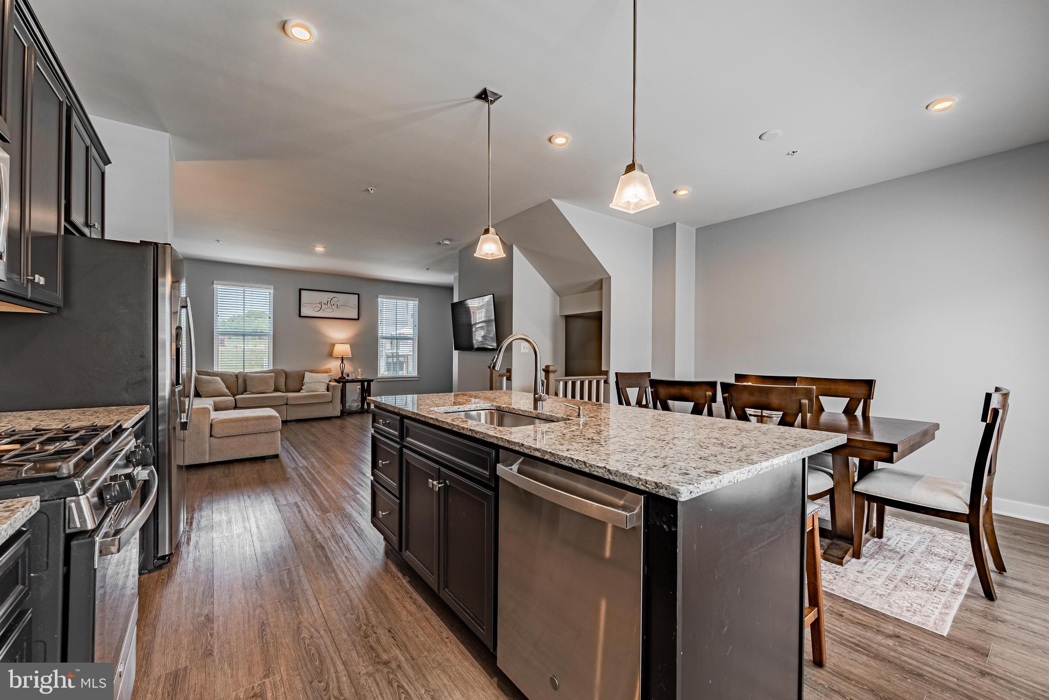 JAMES RUN TOWNHOMES - Residential
