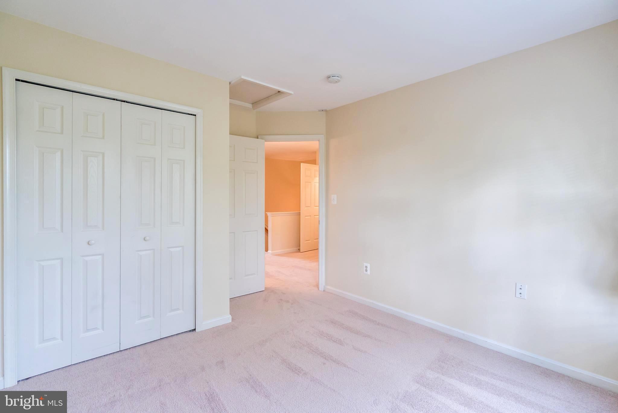 GREAT FALLS CHASE - Residential Lease