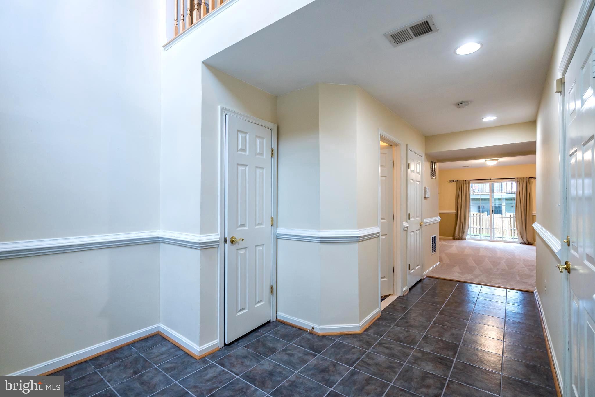 GREAT FALLS CHASE - Residential Lease