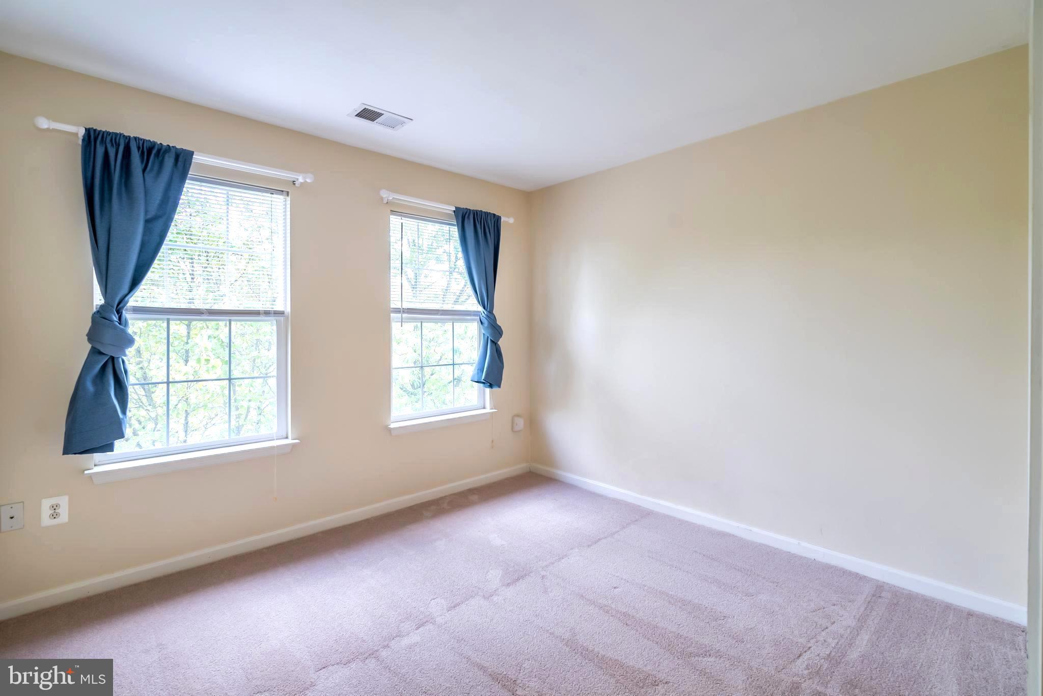 GREAT FALLS CHASE - Residential Lease