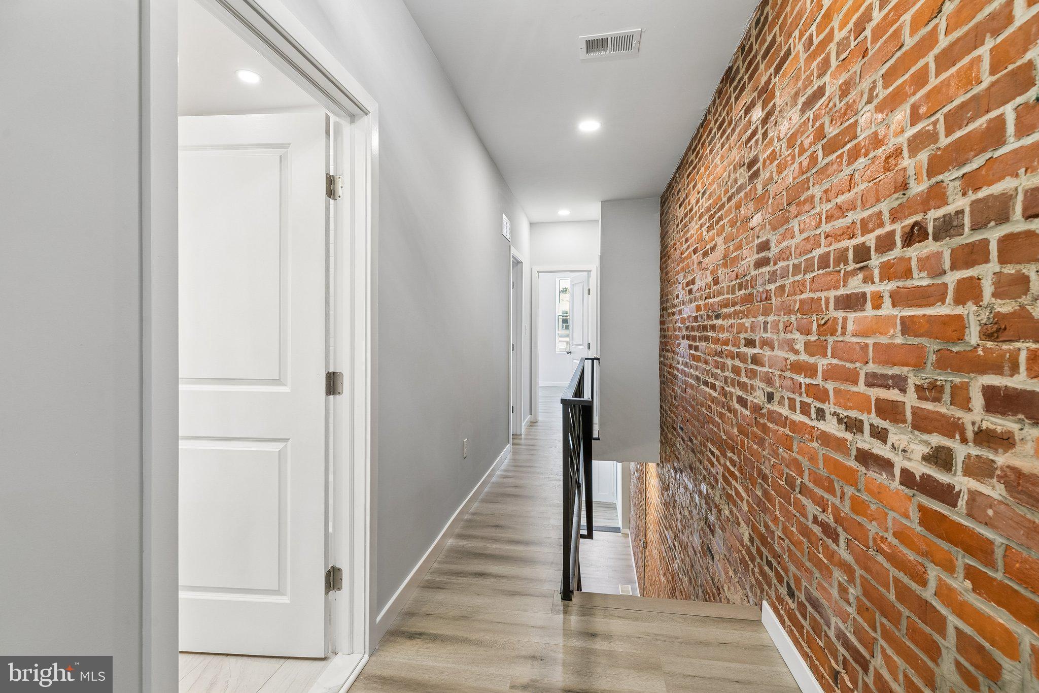 PHILADELPHIA (WEST) - Residential