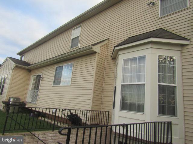 KINGS CROSSING - Residential